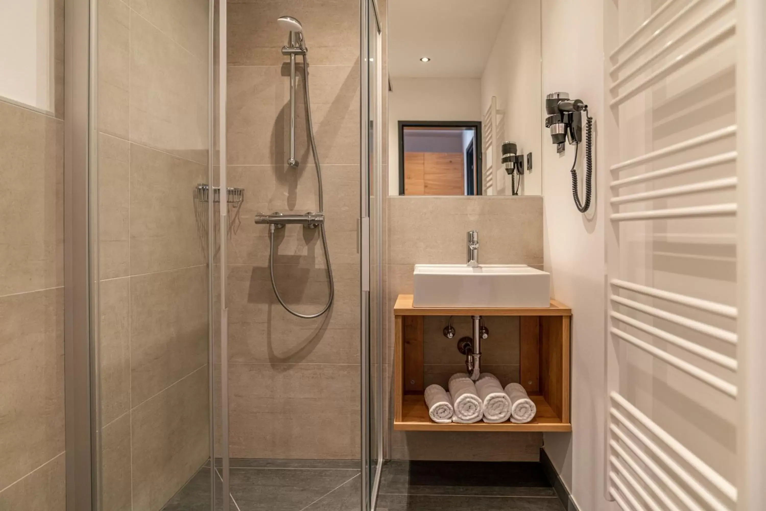 Shower, Bathroom in Stadtvilla Schladming Boutiquehotel