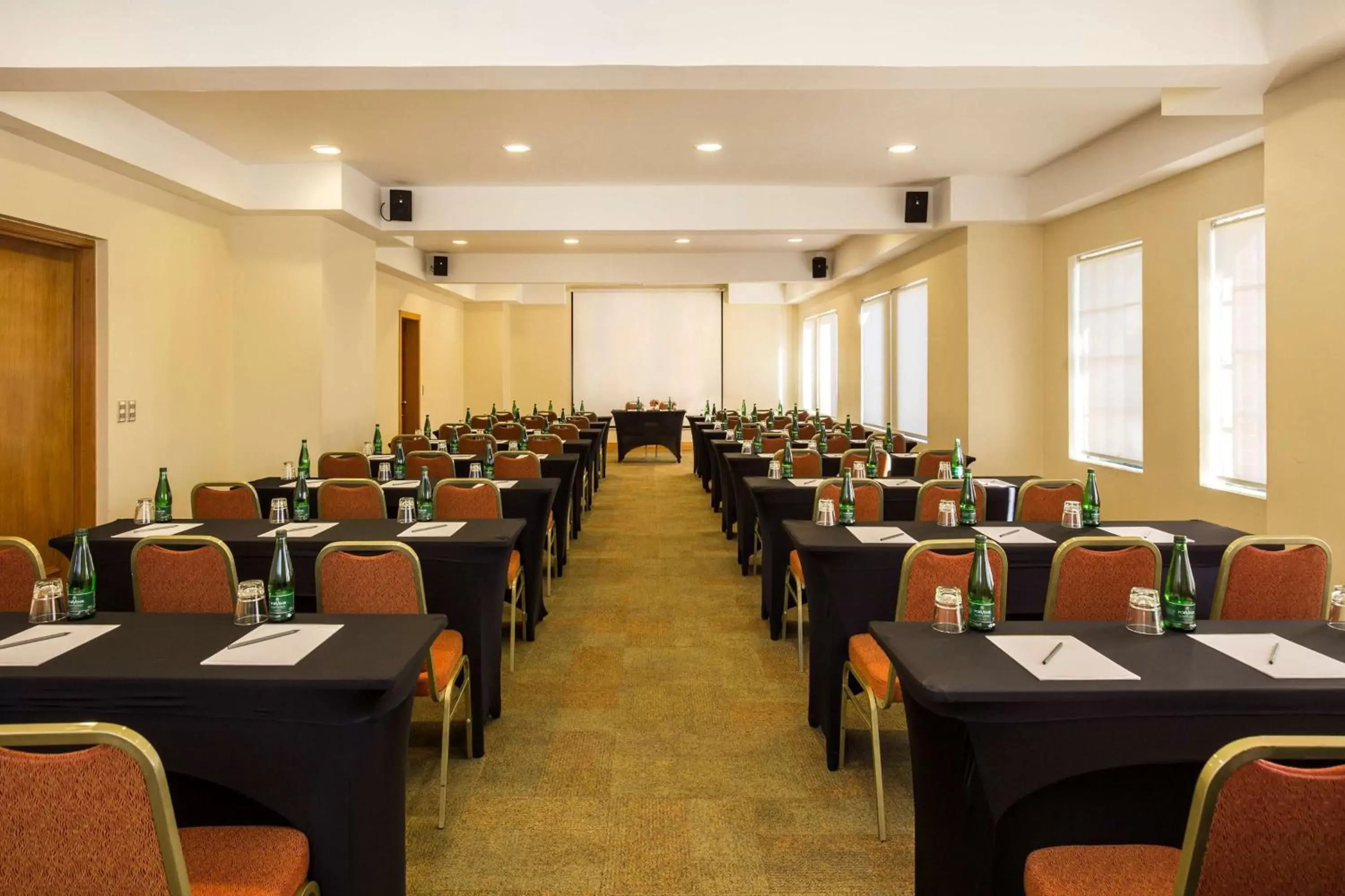 Business facilities in Best Western Marina Del Rey