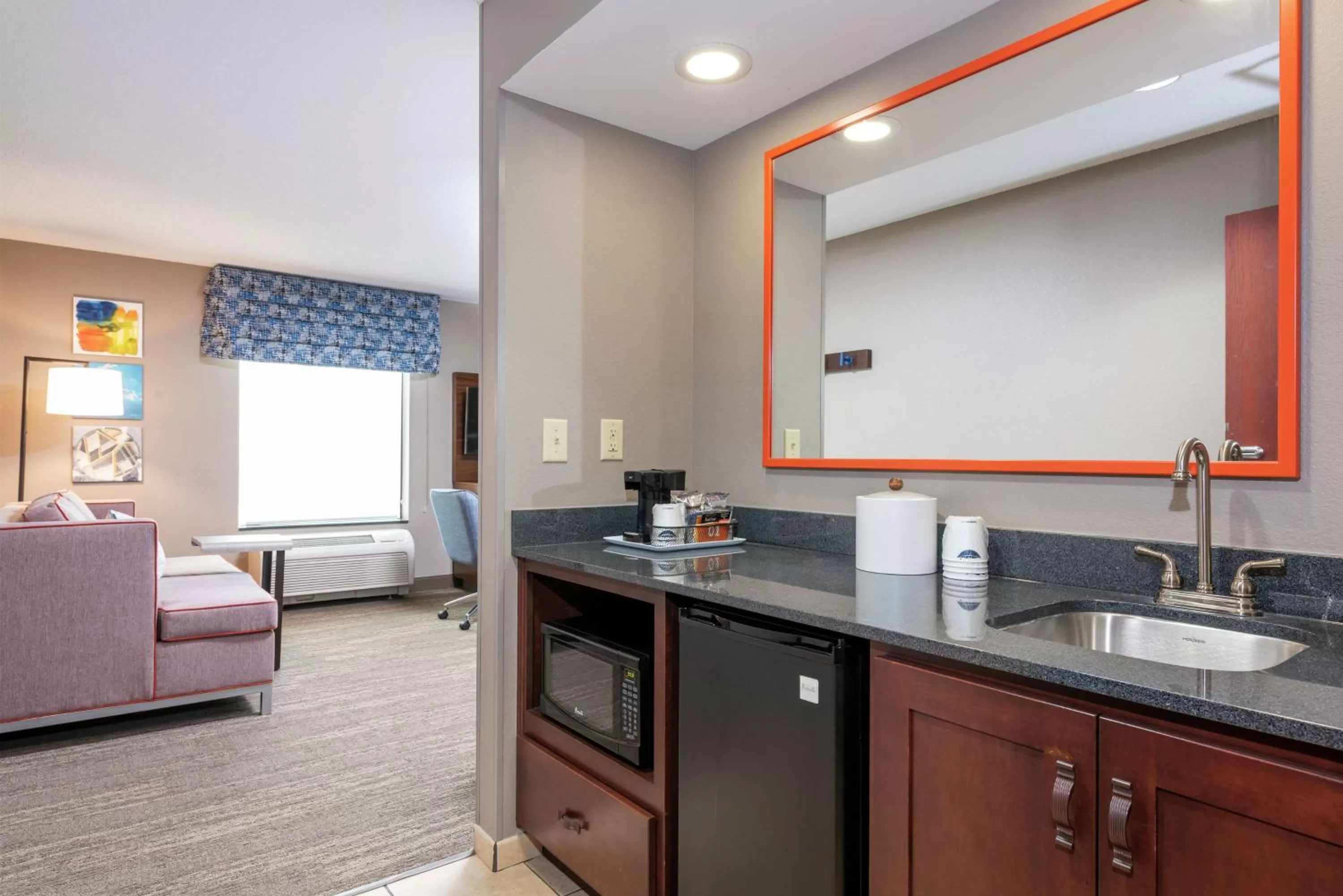 Living room in Hampton Inn & Suites Marshalltown