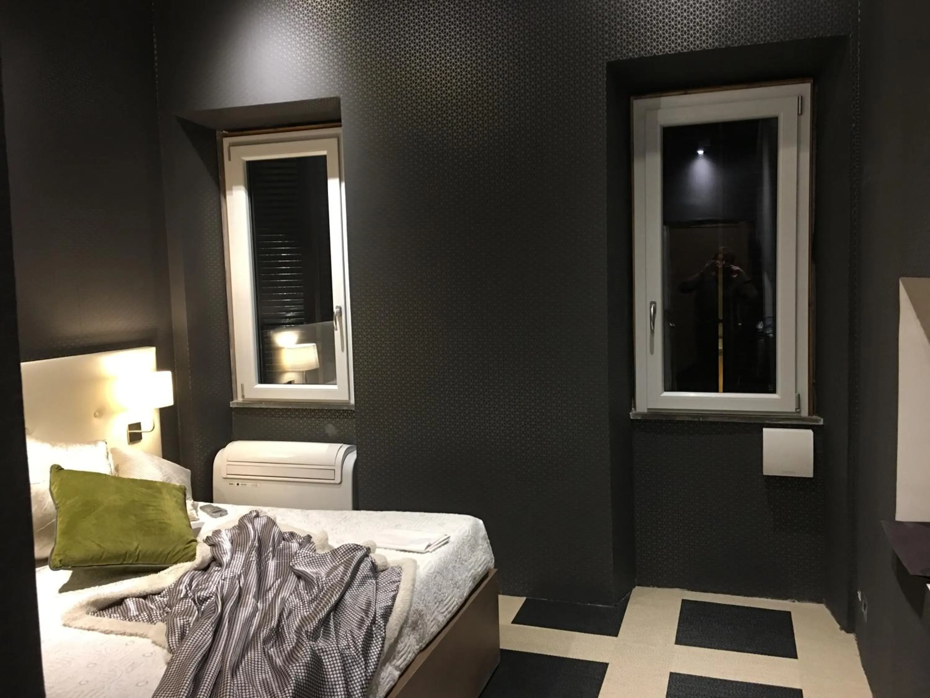 Photo of the whole room, Bed in Piazza di Spagna Luxury Apartment