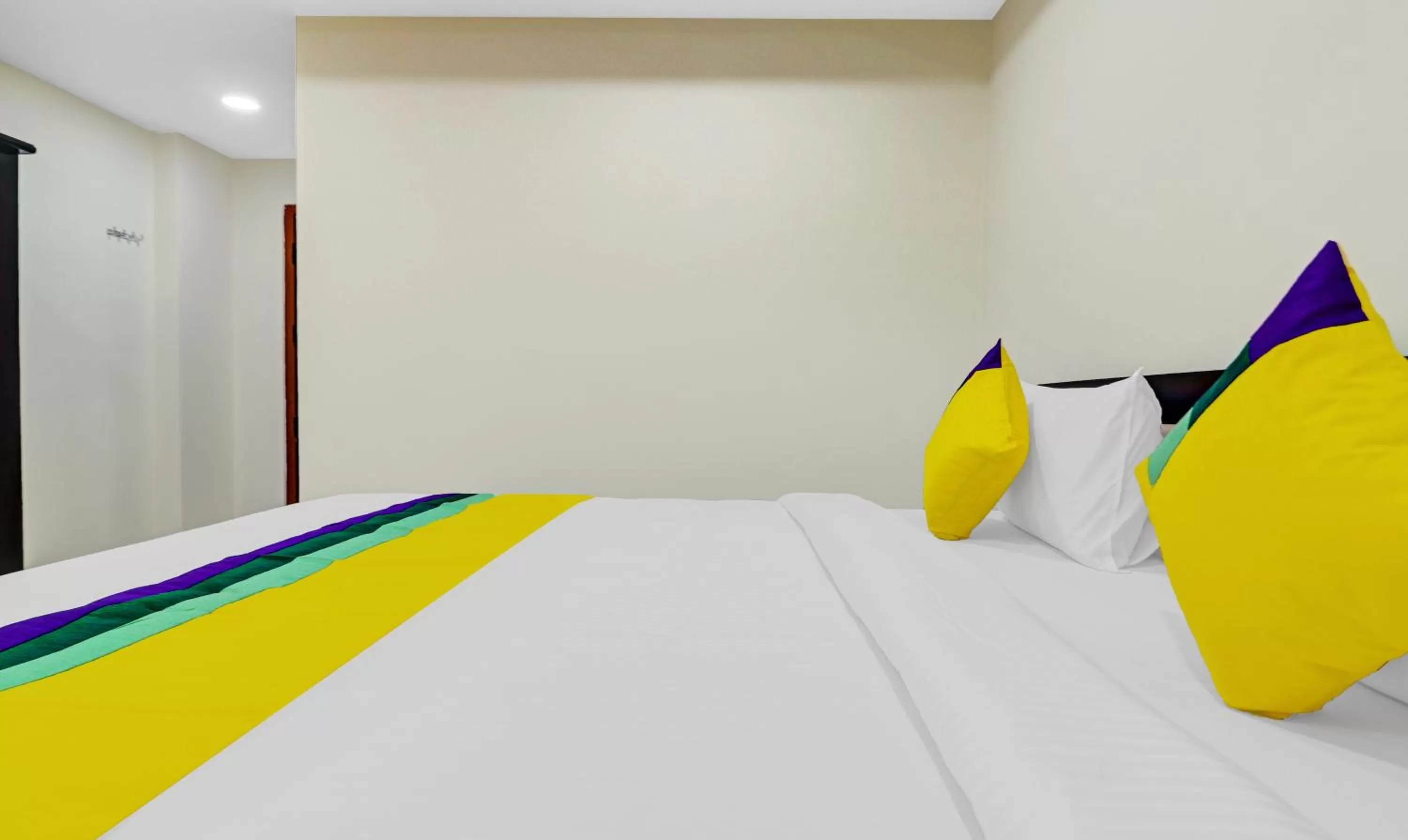 Bed in Itsy By Treebo - 99 Inn Hitech City