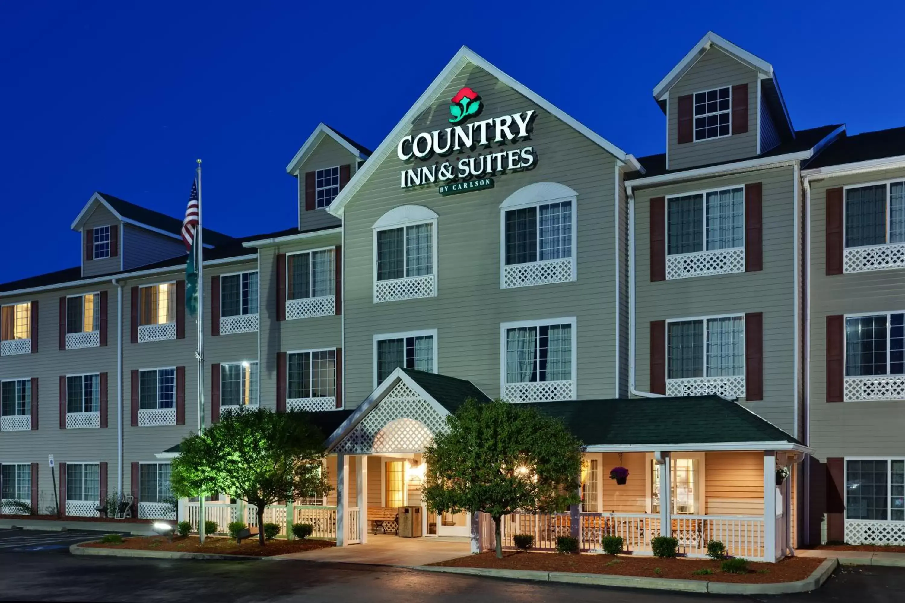 Facade/entrance, Property Building in Country Inn & Suites by Radisson, Big Flats (Elmira), NY