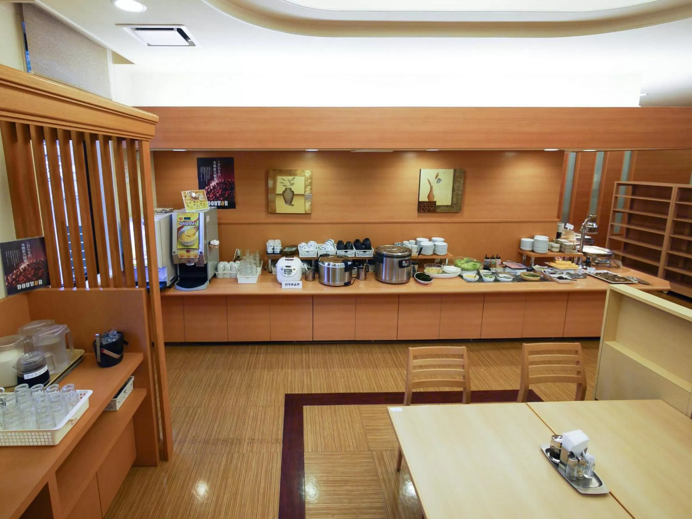 Restaurant/places to eat in Hotel Route-Inn Koga Ekimae