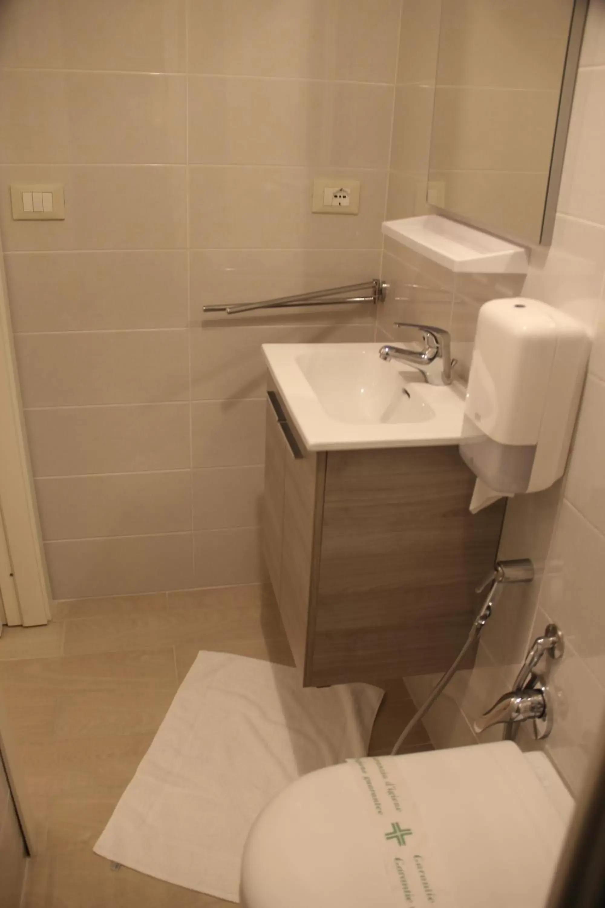 Shower, Bathroom in B&b Cityfair