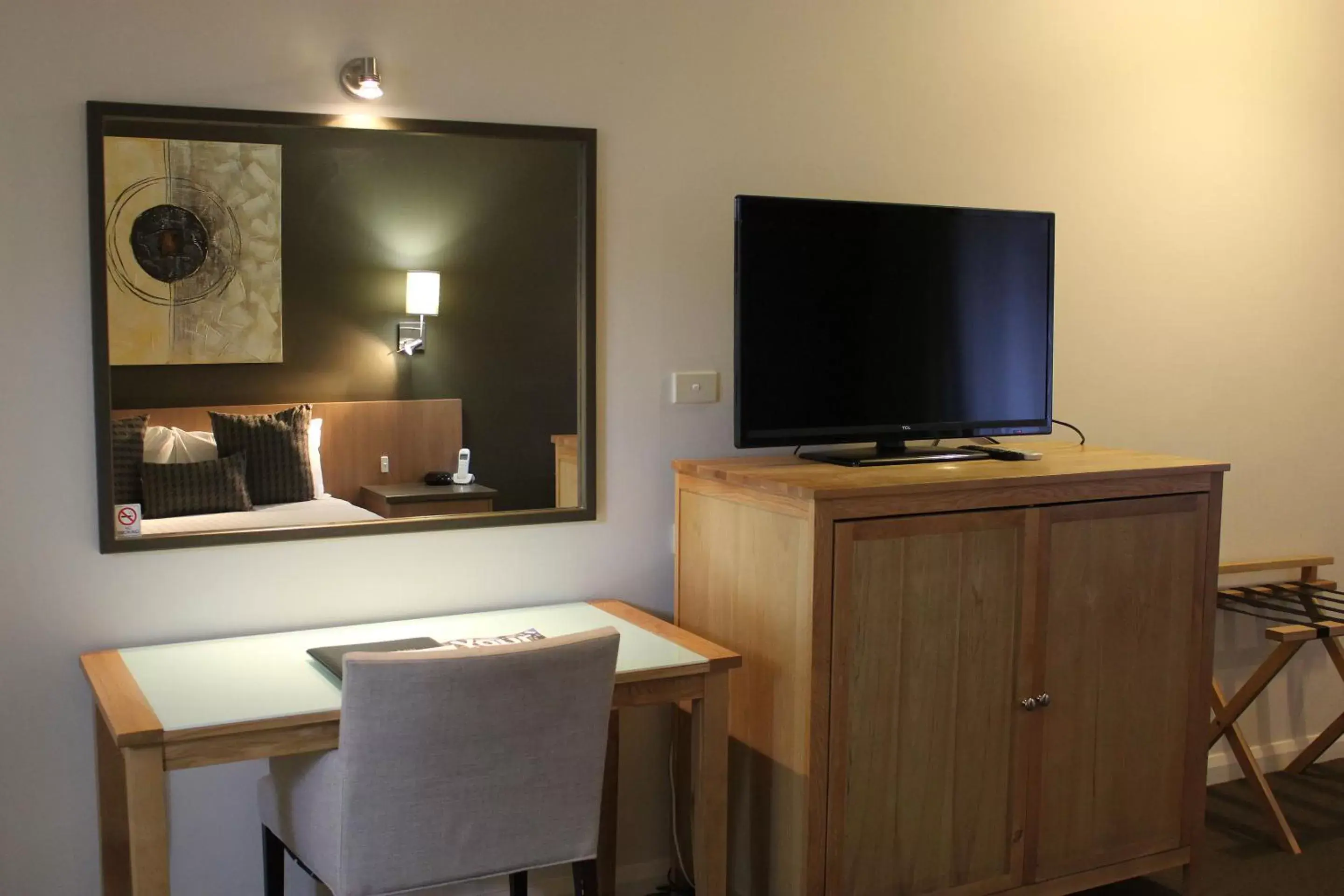 TV and multimedia, TV/Entertainment Center in Swan Hill Resort