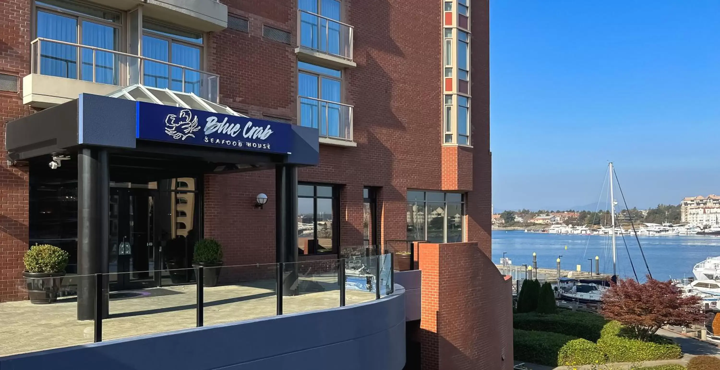 Property building in Coast Victoria Hotel & Marina by APA