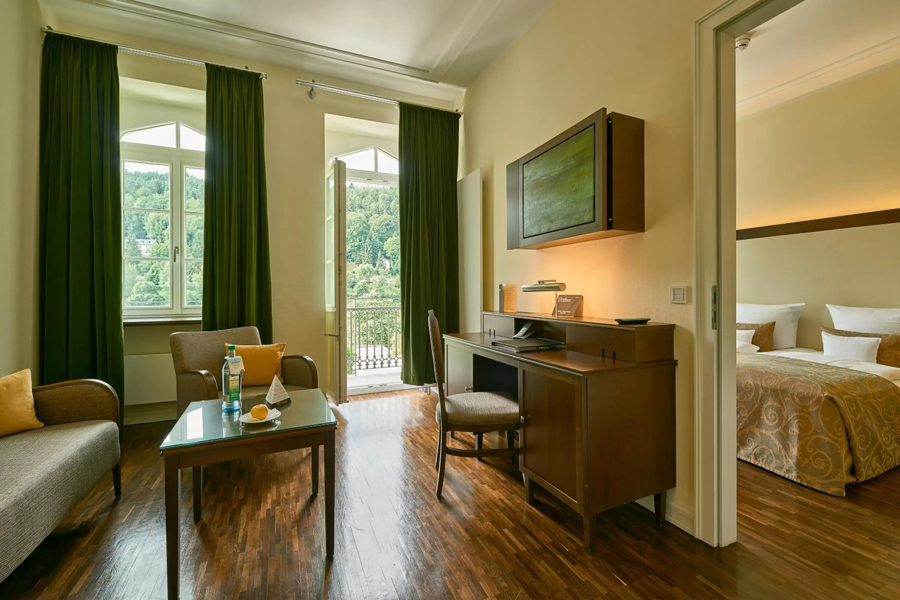 Photo of the whole room, Seating Area in Hotel Elbresidenz an der Therme