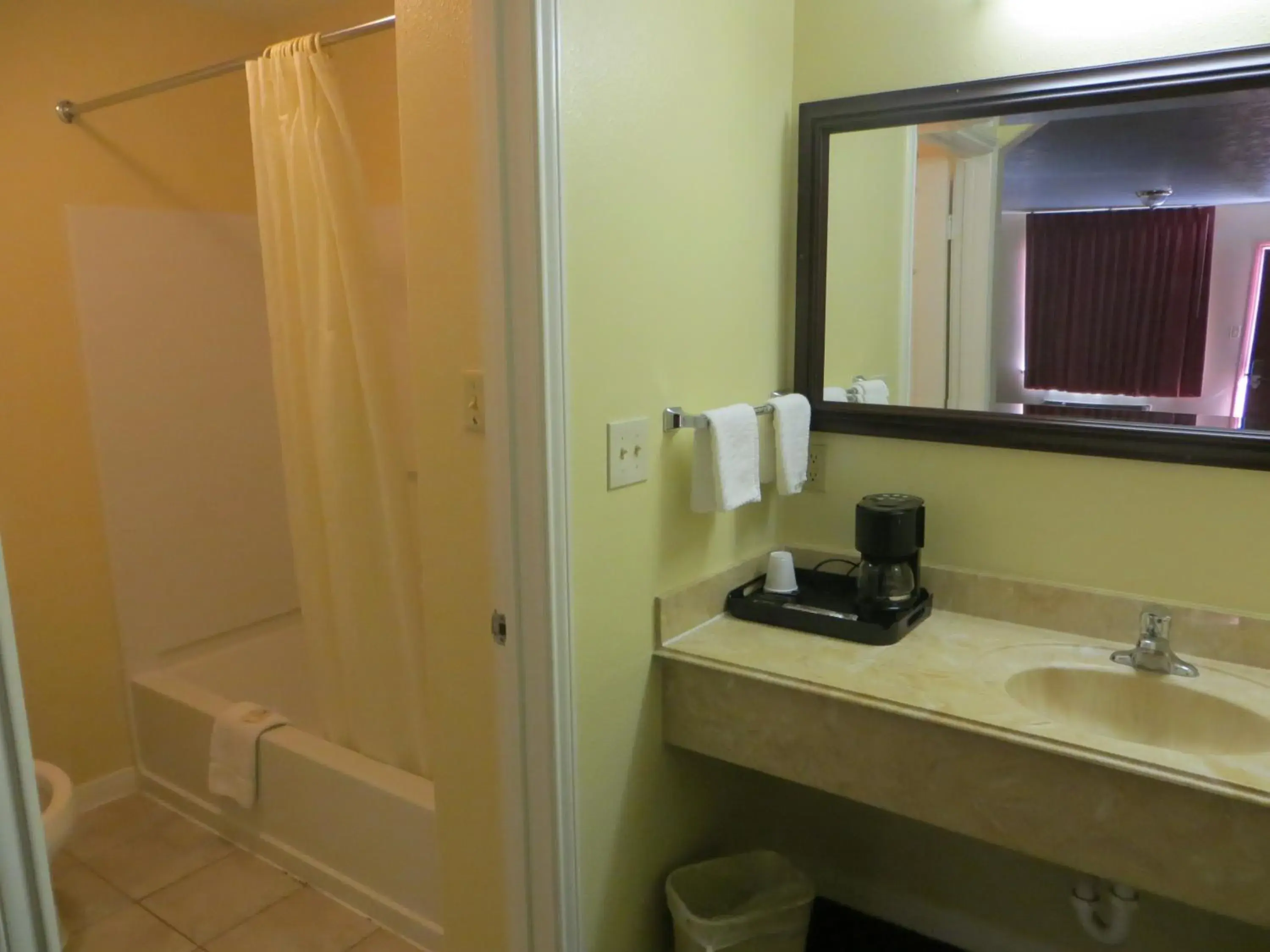 Bathroom in Americas Best Value Inn & Suites Hempstead Prairie View