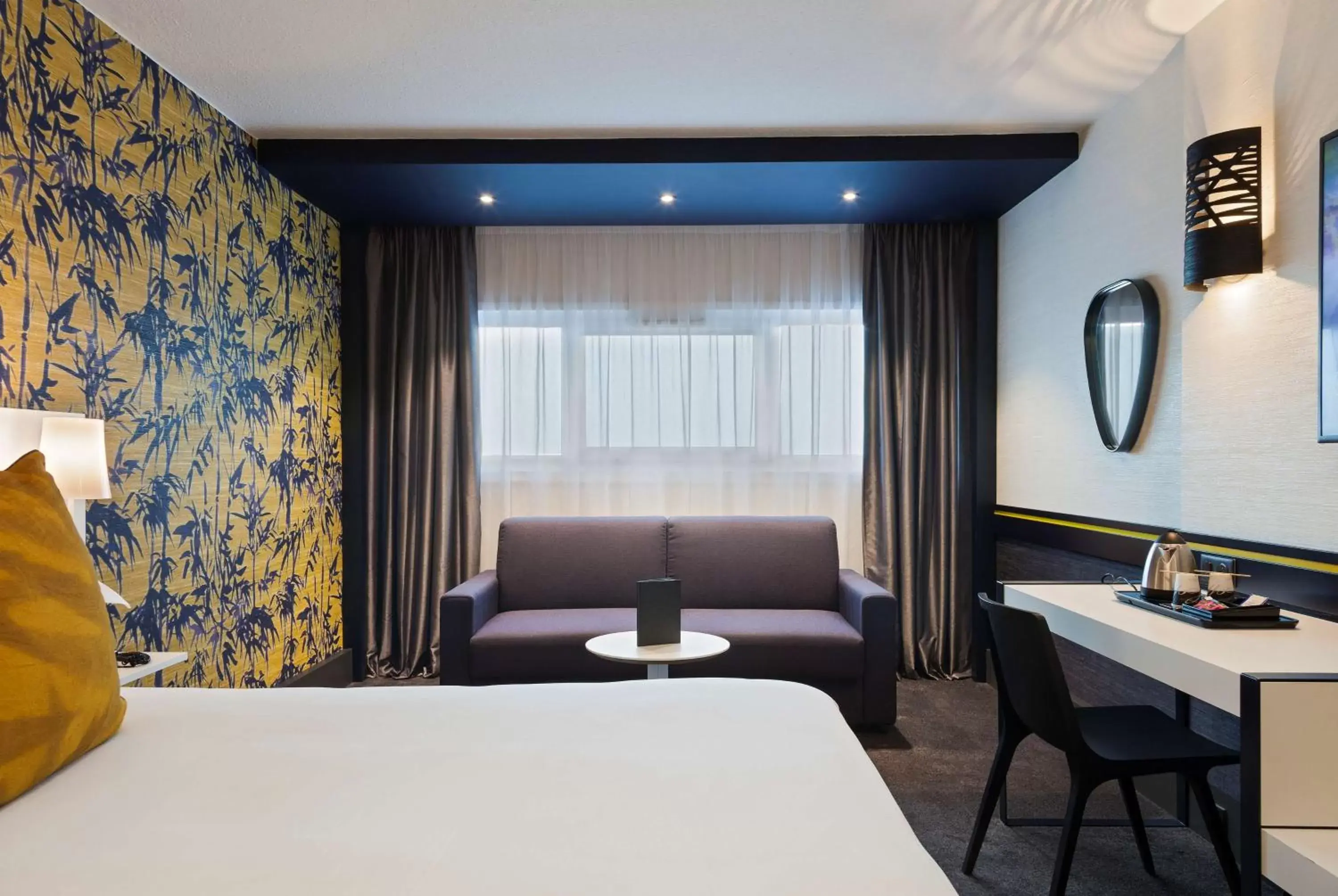 Photo of the whole room in Hotel Inn Paris CDG Airport - ex Best Western