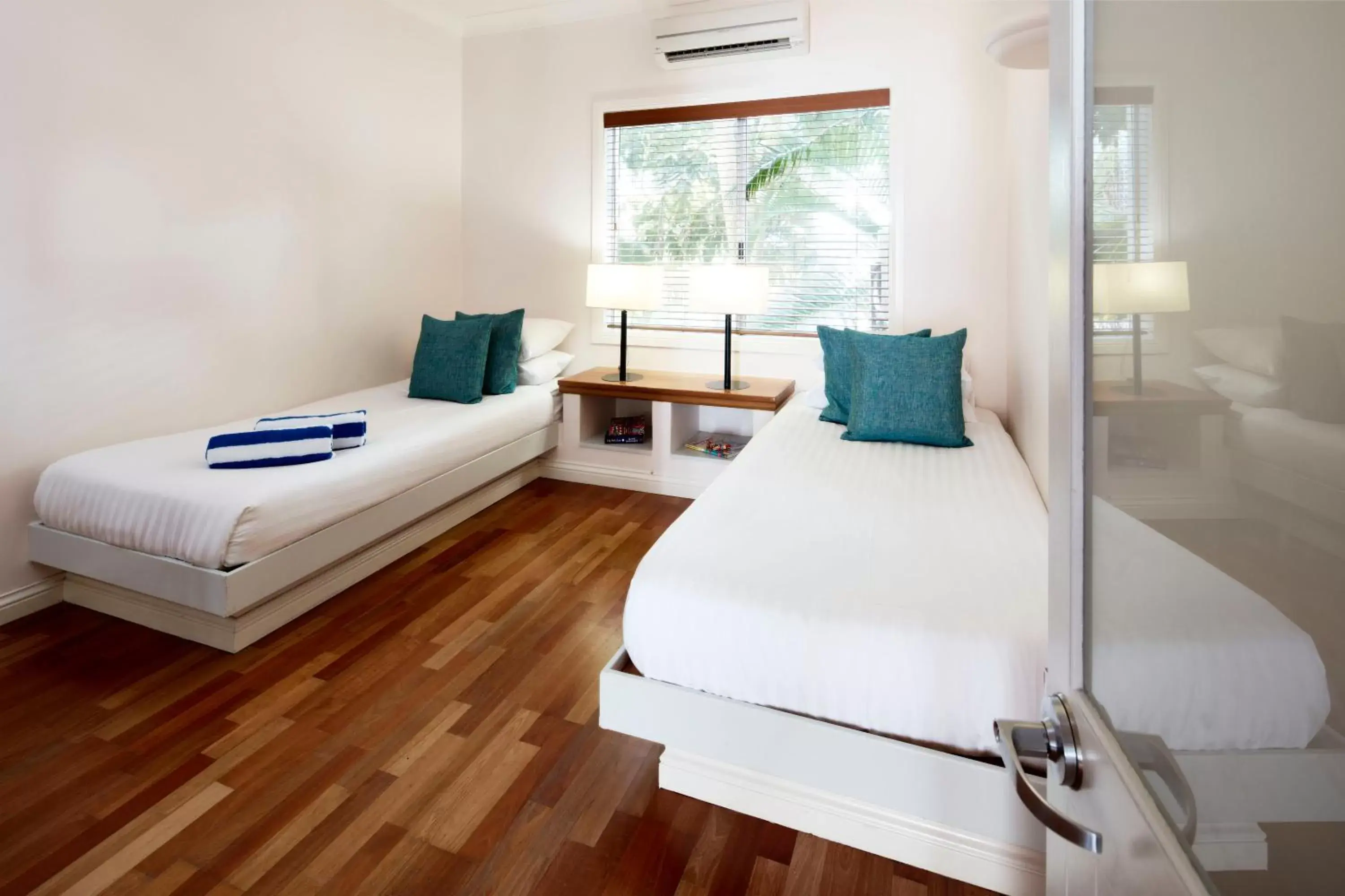 Bedroom, Bed in Alamanda Palm Cove by Lancemore Bedroom, Bed in Alamanda Palm Cove by Lancemore