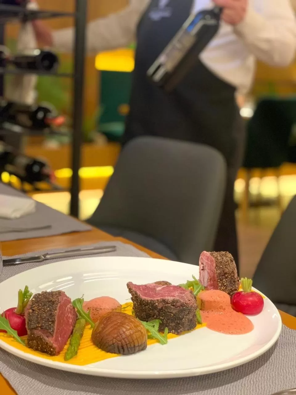 Food and drinks in Black Diamond Hotel