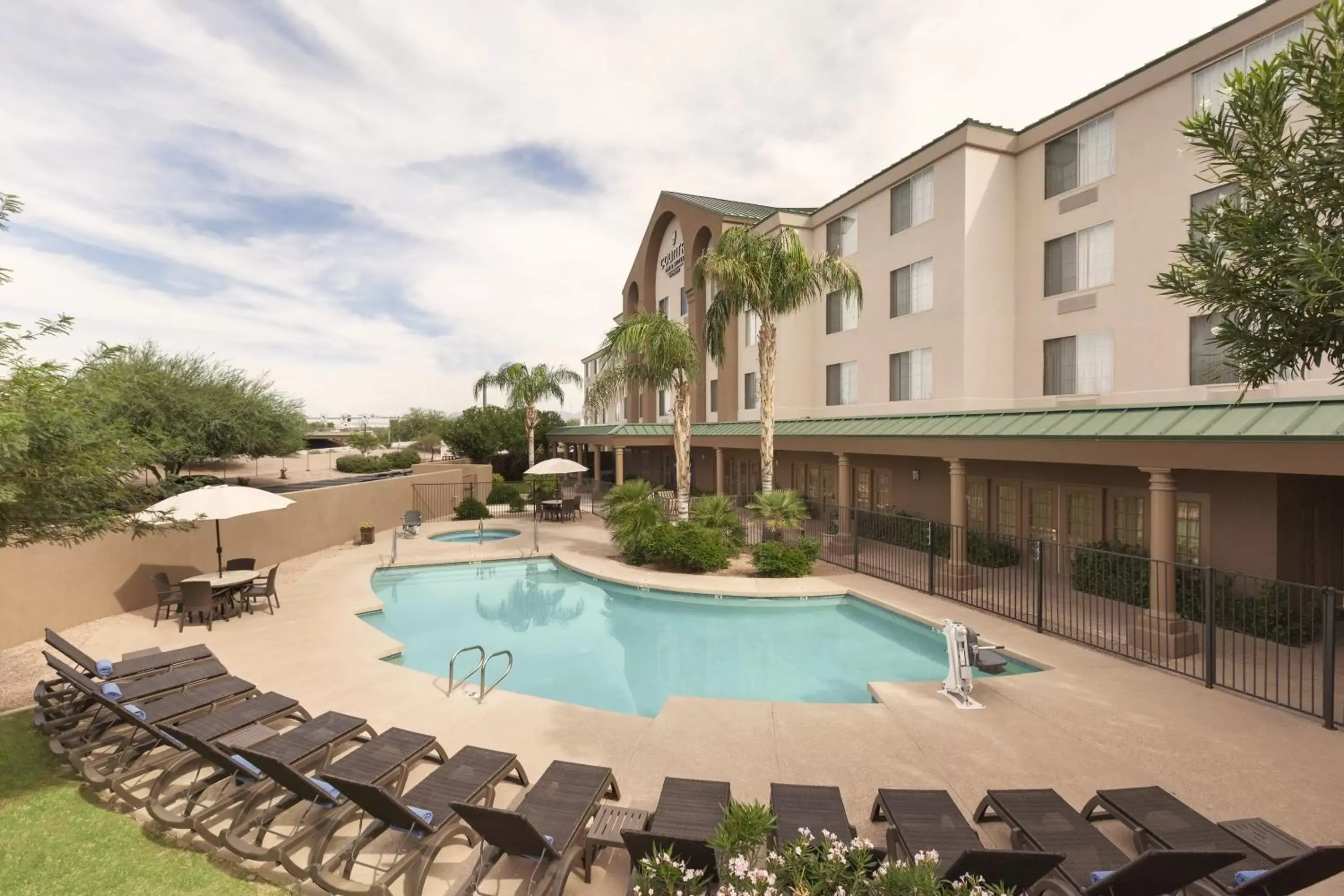 Swimming Pool in Country Inn & Suites by Radisson, Mesa, AZ