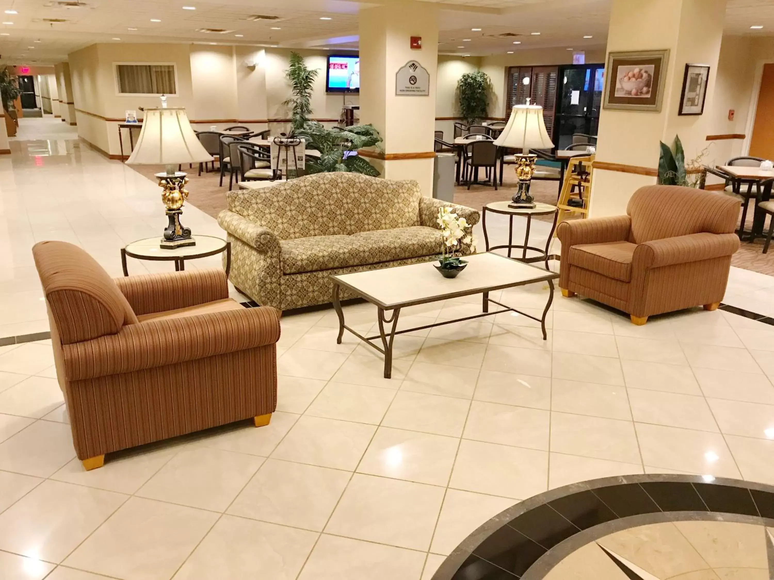 Lobby or reception, Lobby/Reception in Wingate by Wyndham Louisville East