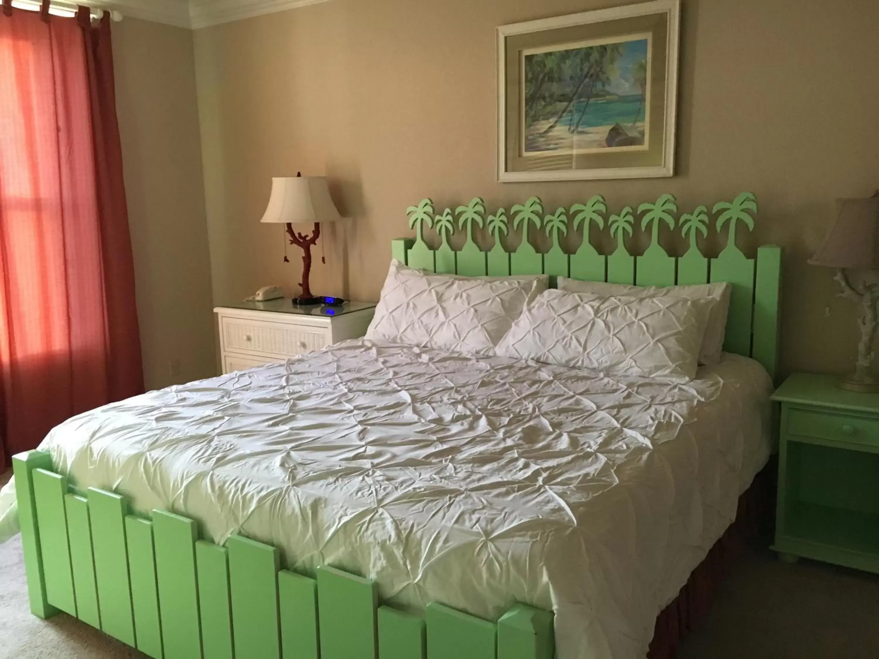 Bed in St. James Bay Golf Club