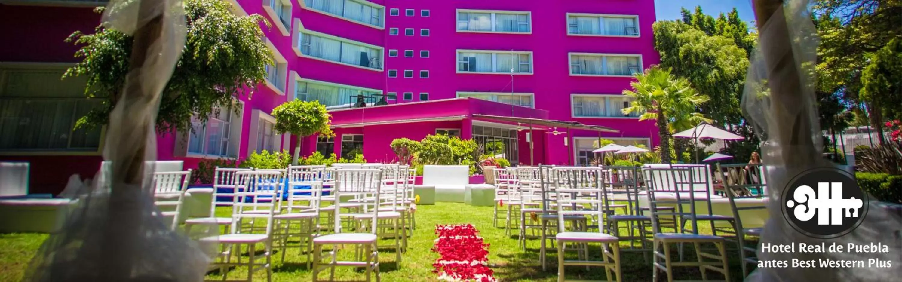 Property Building in Hotel Real de Puebla