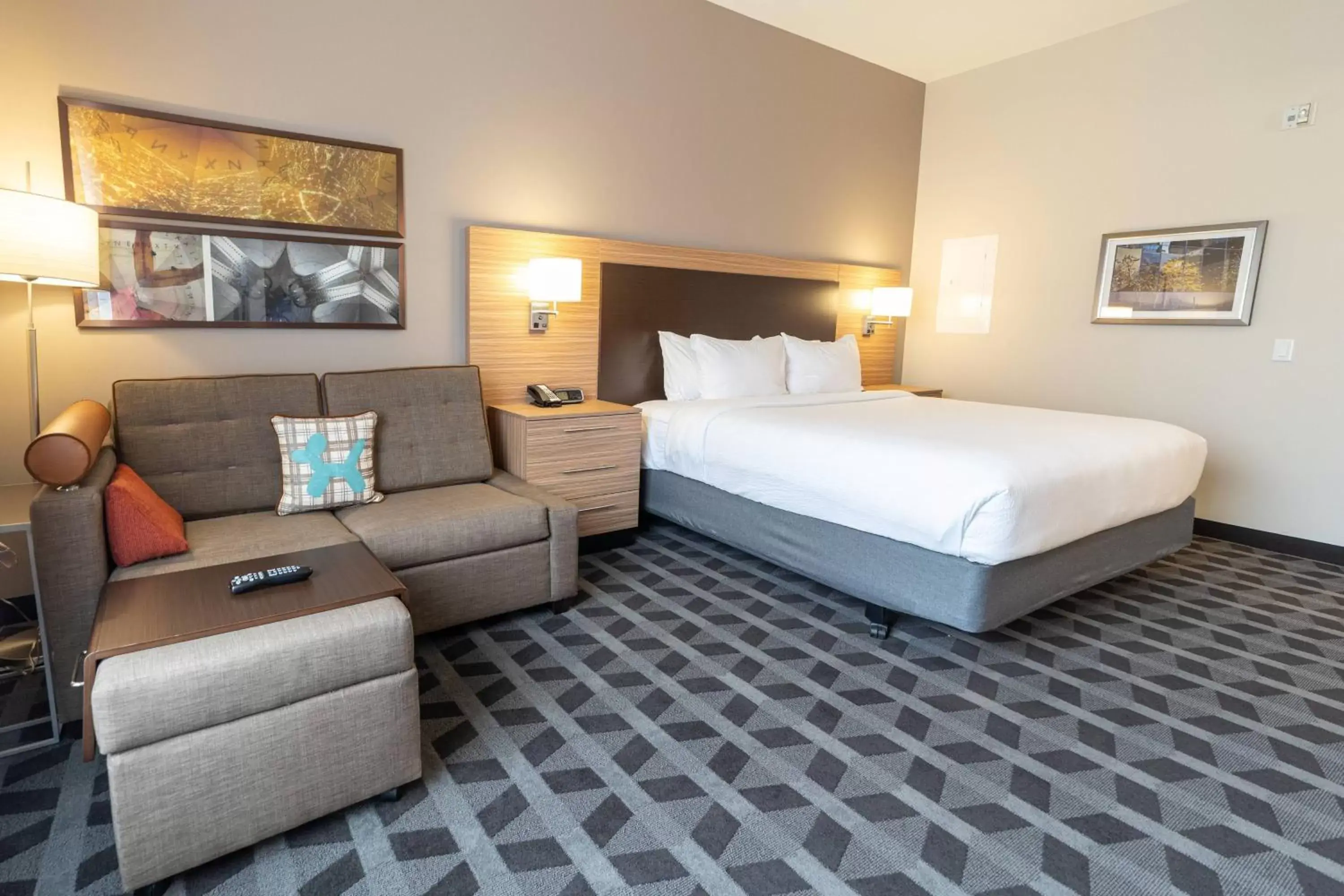 Bedroom, Bed in TownePlace Suites by Marriott Petawawa