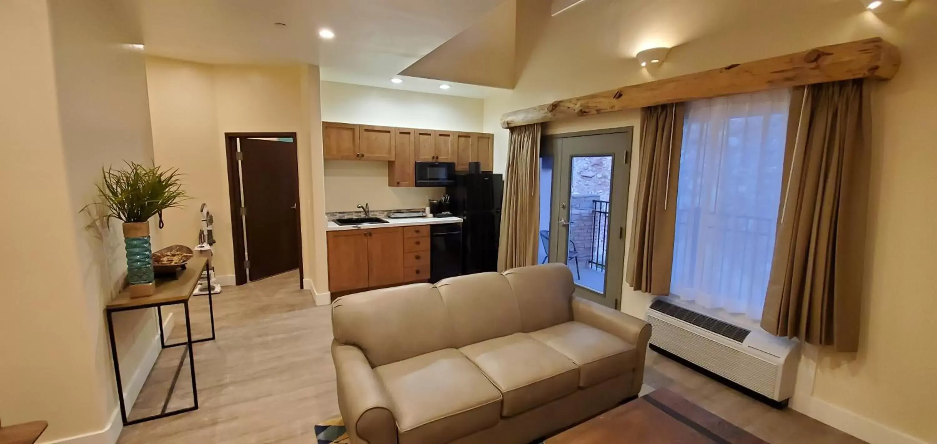 Living room, Seating Area in Bluff Dwellings Resort