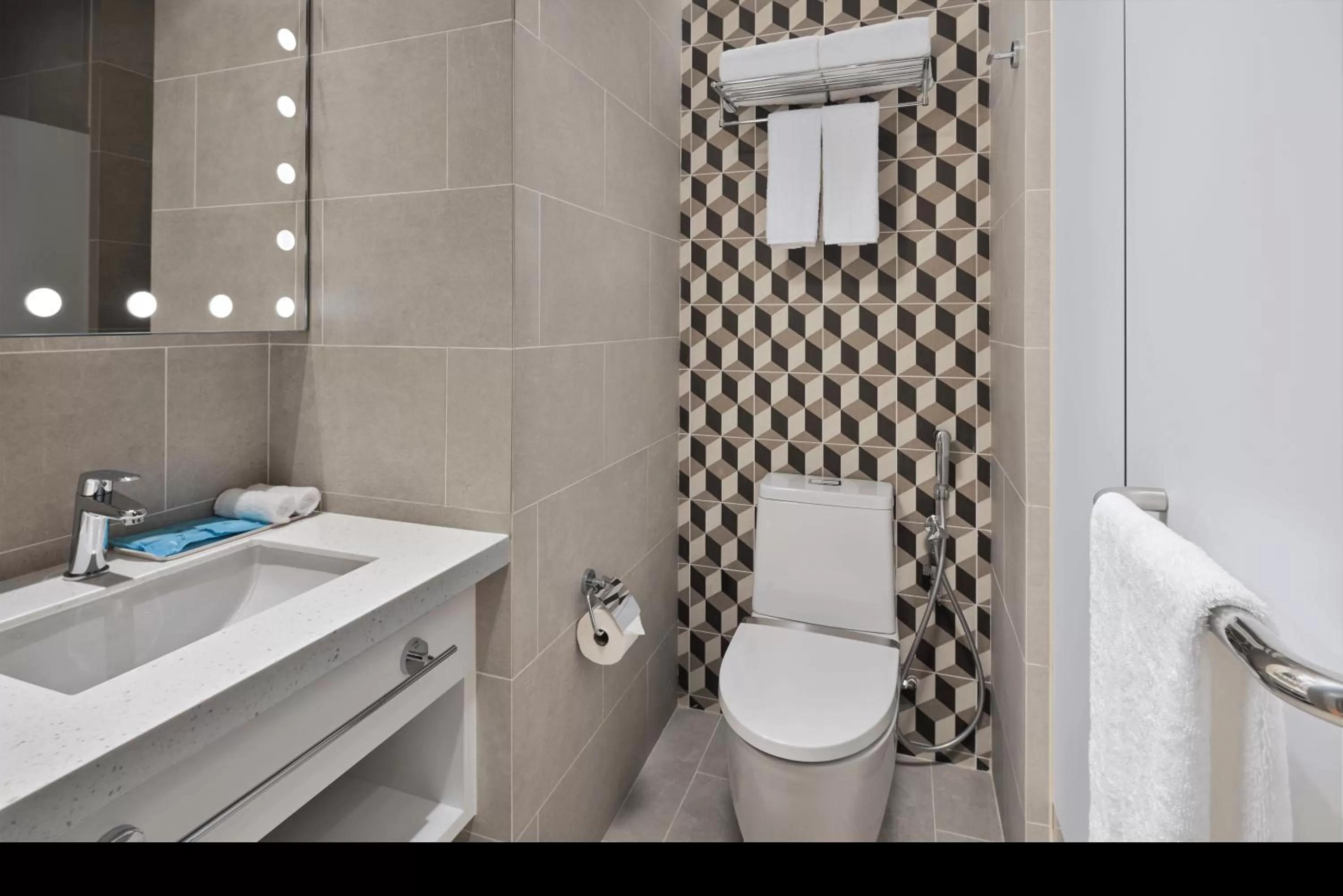 Bathroom in Holiday Inn Express Singapore Serangoon by IHG