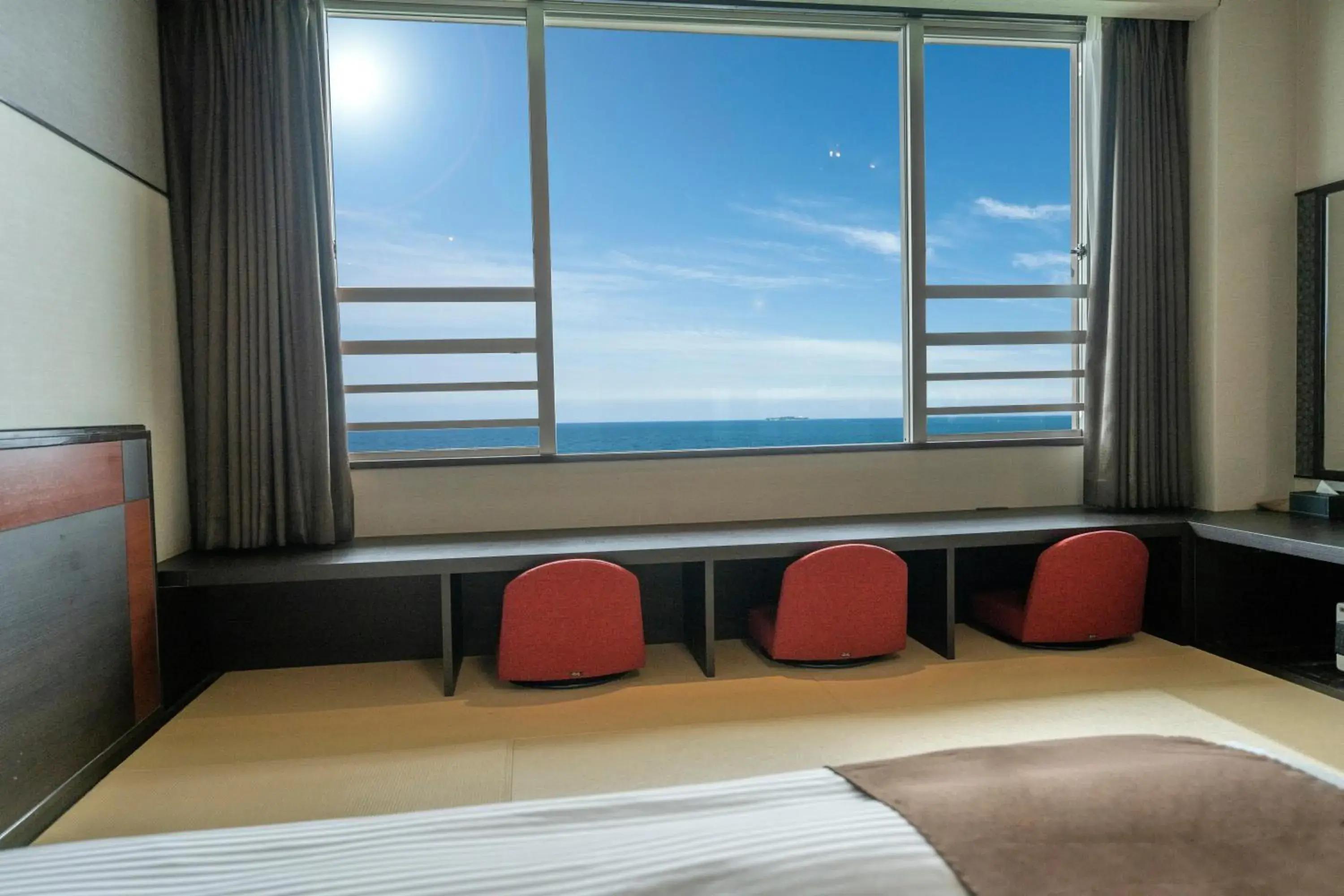 Photo of the whole room, Sea View in Hotel New Akao