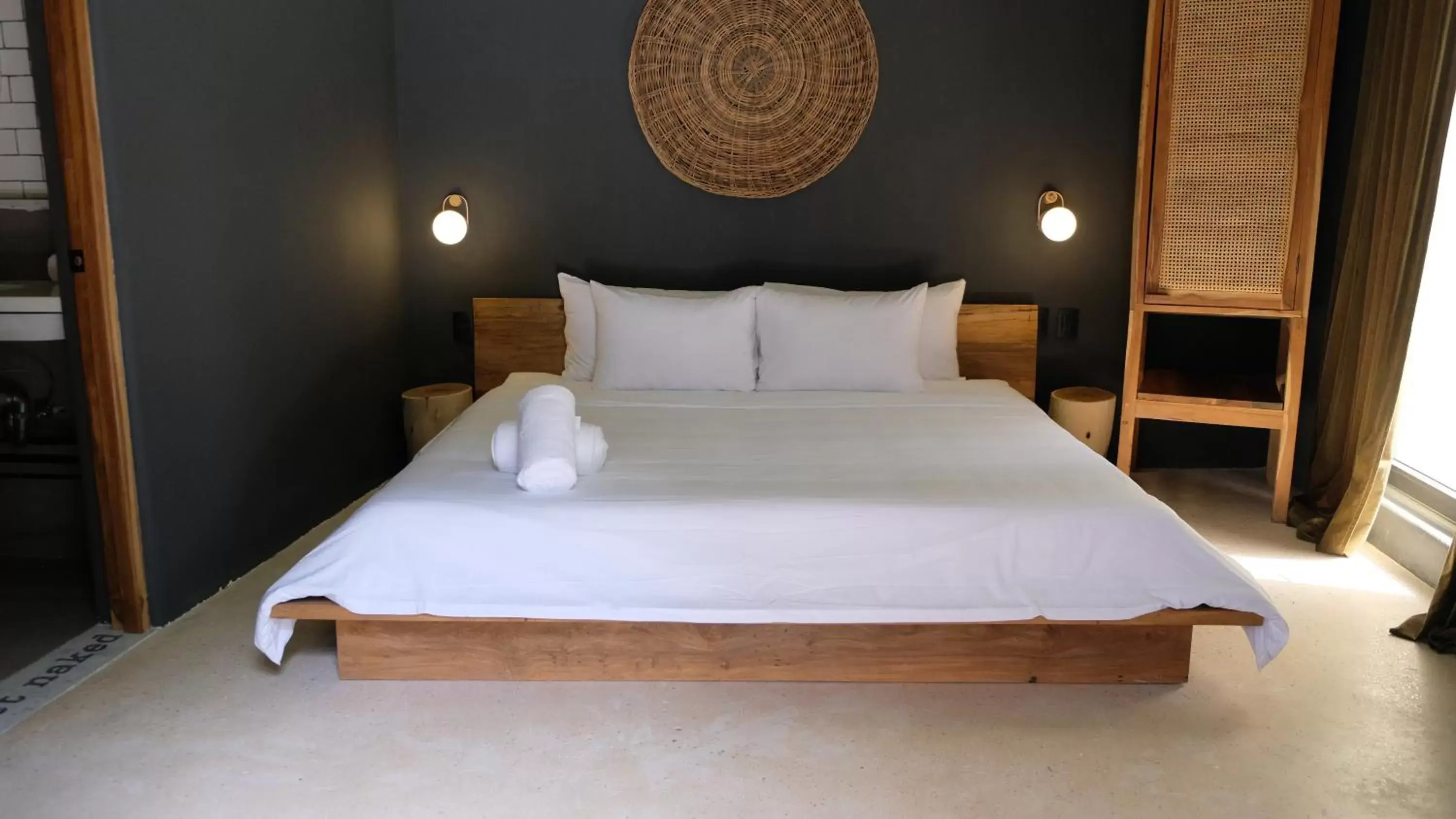 Bed in Loba Tulum Male Only