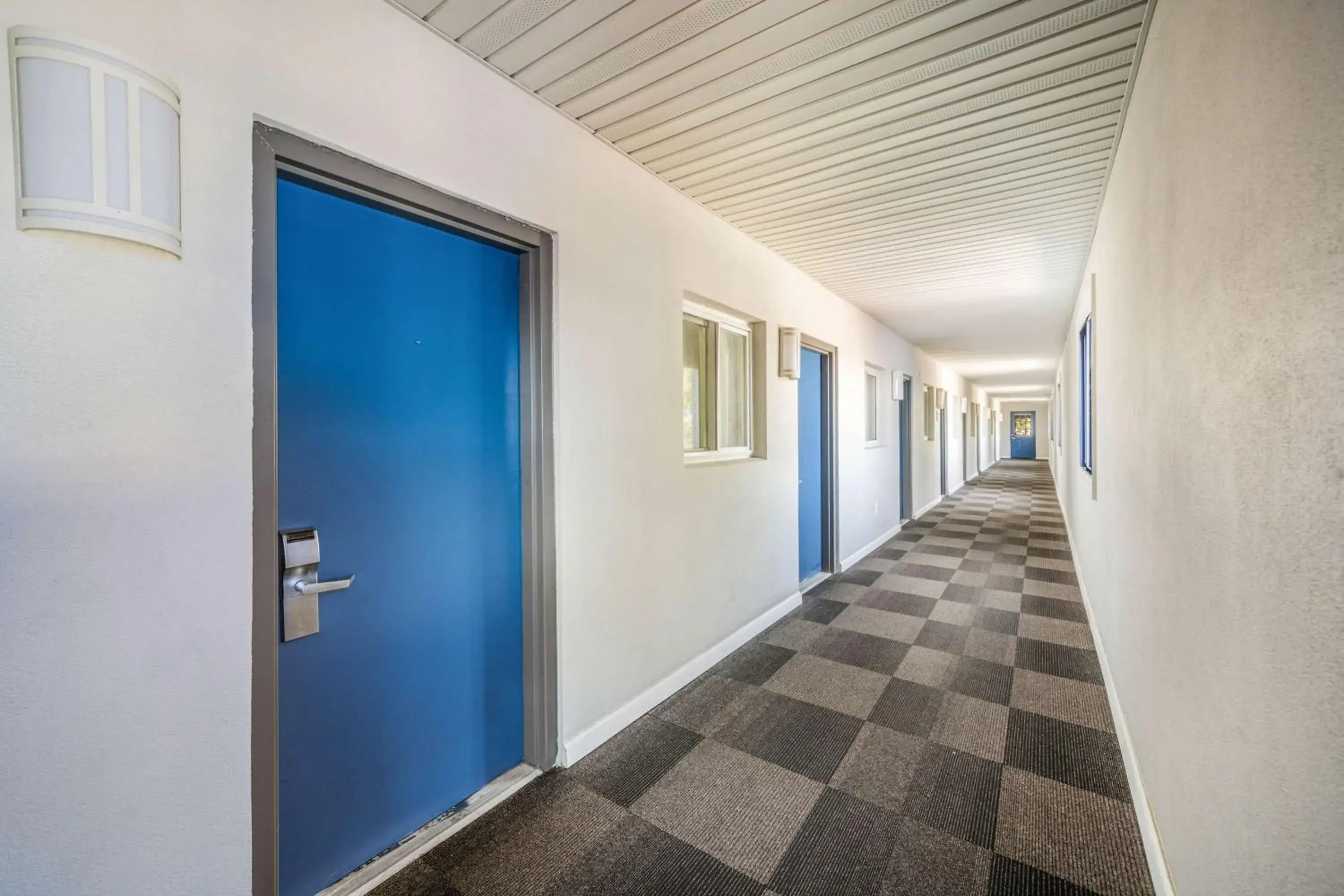 Property building in Motel 6-Toms River, NJ Property building in Motel 6-Toms River, NJ