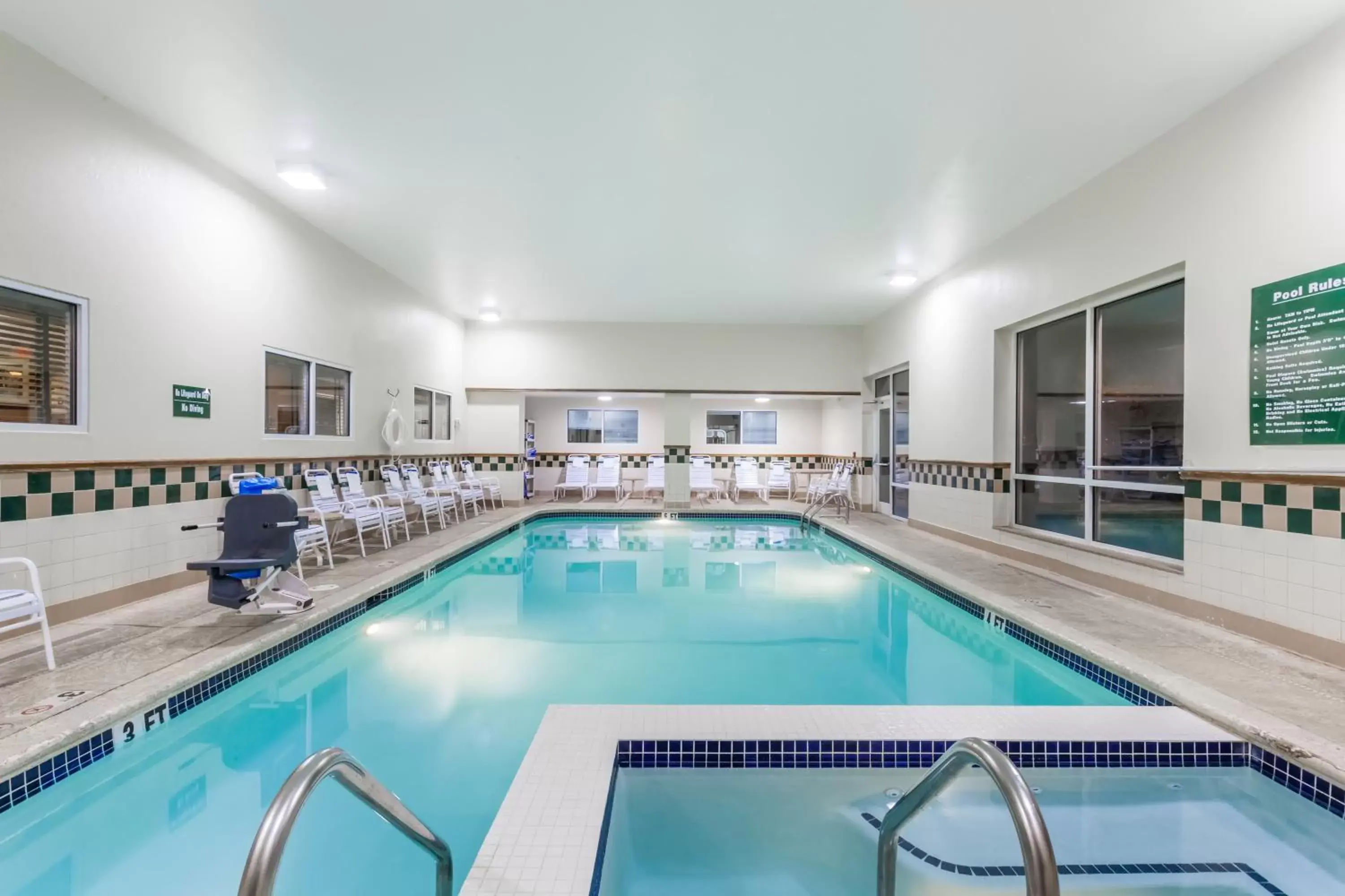 Pool view, Swimming Pool in Days Inn by Wyndham Hershey