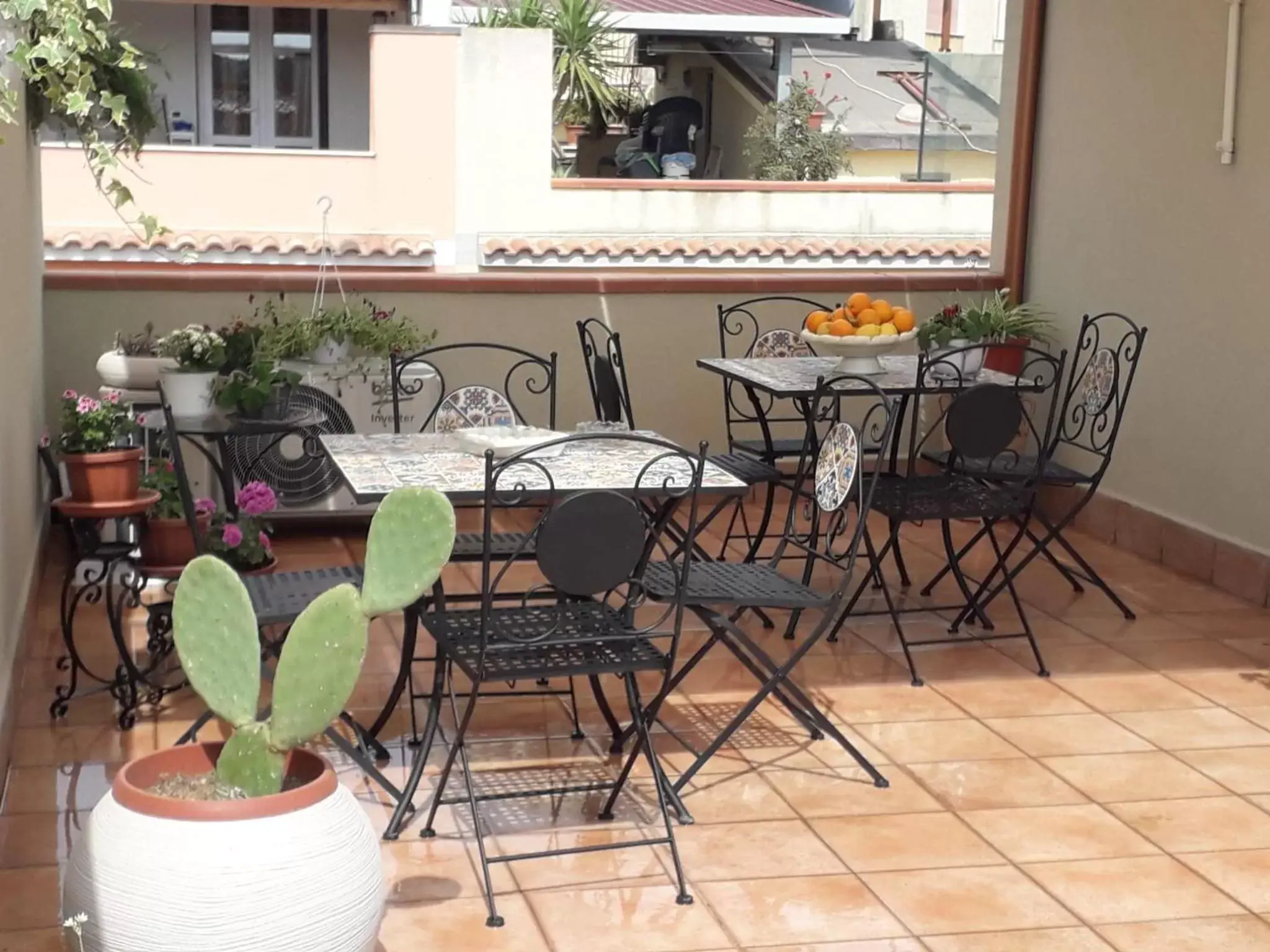 Patio, Restaurant/Places to Eat in A casa tua Affitti brevi