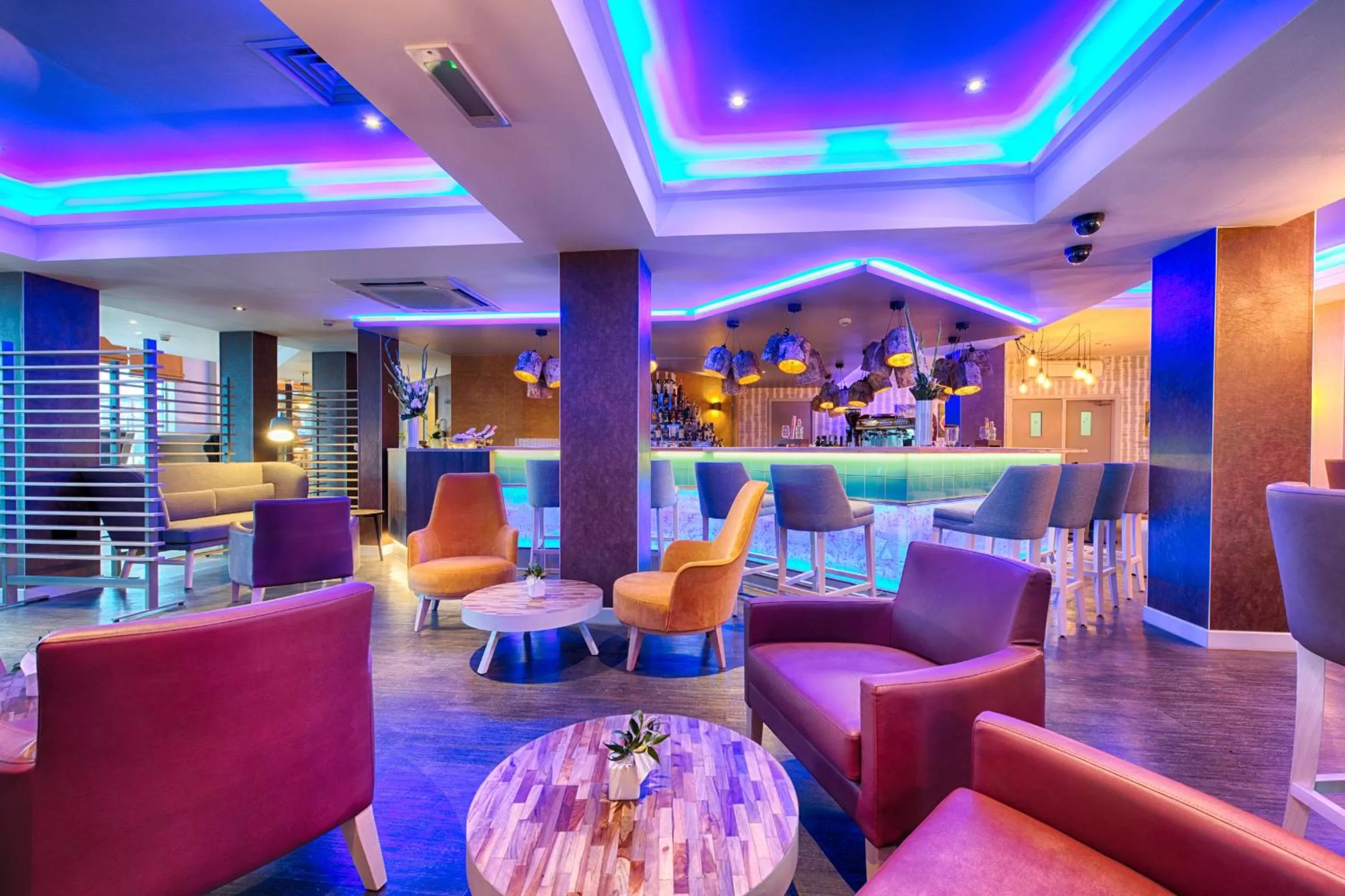 Lounge or bar in Leonardo Hotel Edinburgh Haymarket