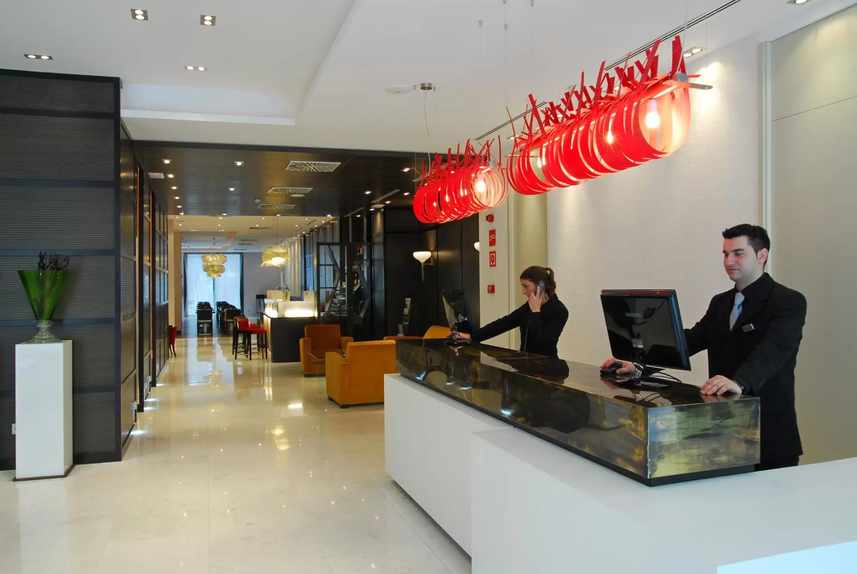 Staff, Lobby/Reception in Grupotel Gran Via 678