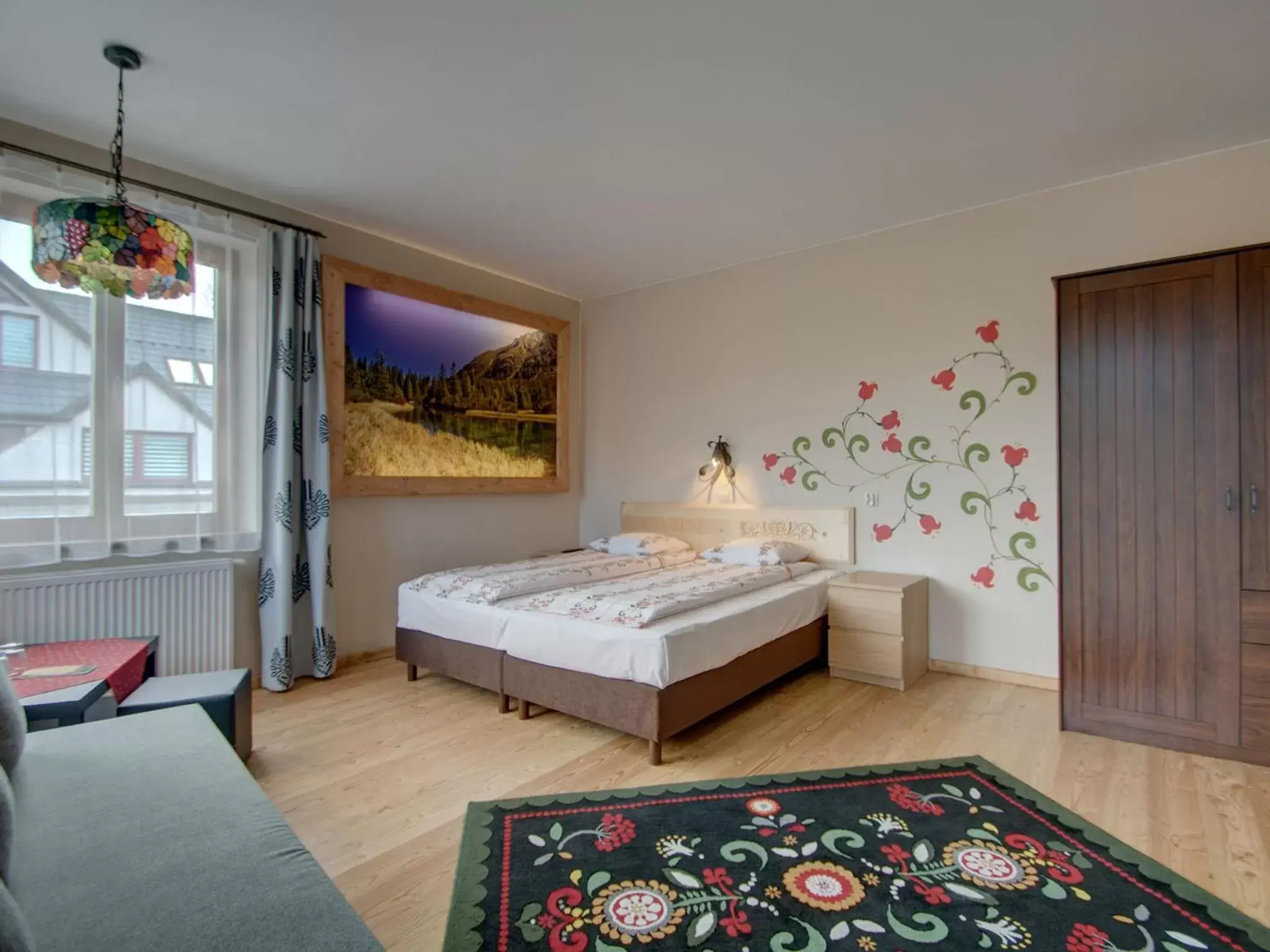 Large Double Room in Pokoje Zamoyskiego - WATRA Large Double Room in Pokoje Zamoyskiego - WATRA