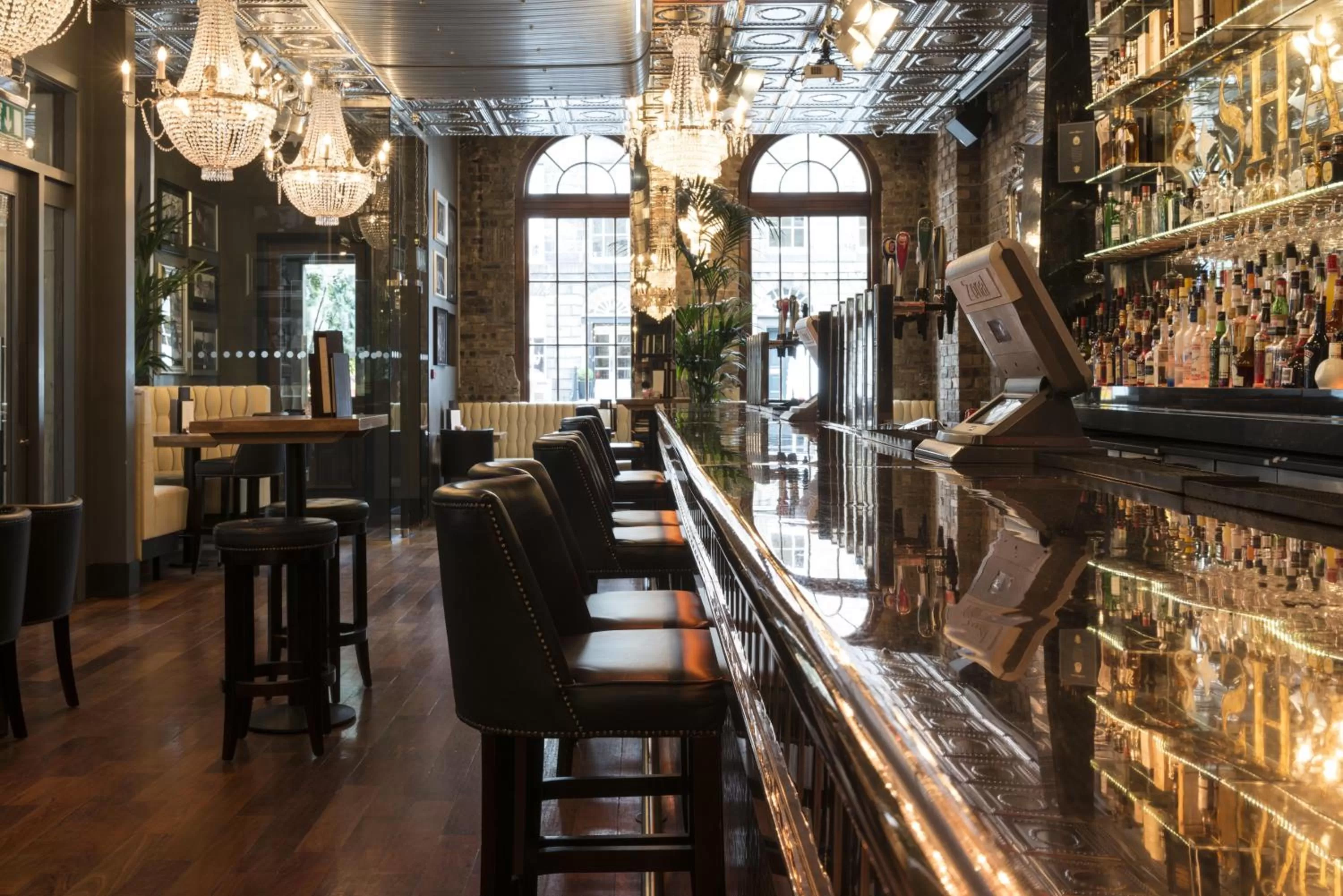 Lounge or bar in Angels Share Hotel