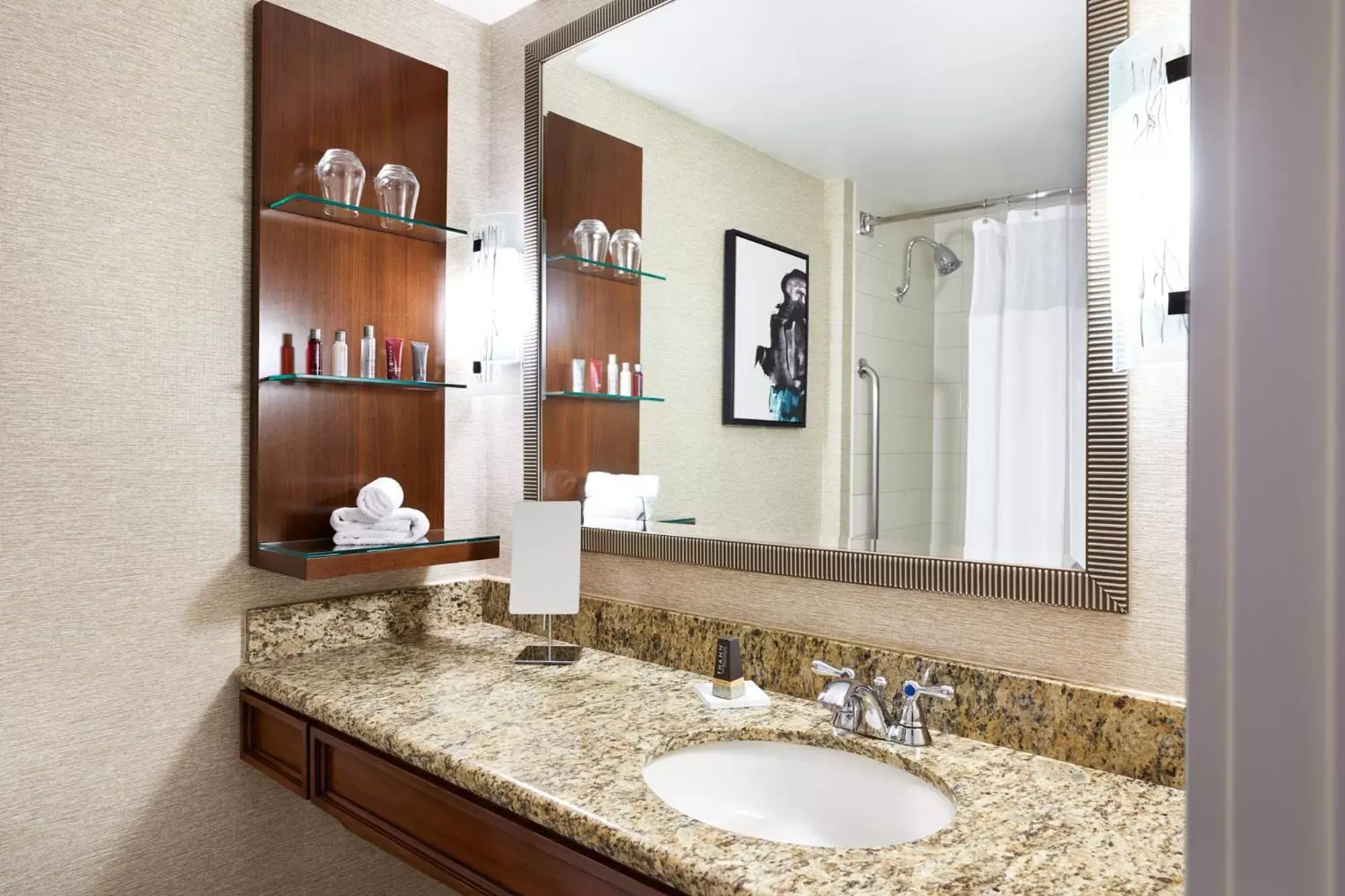 Bathroom in Delta Hotels by Marriott Phoenix Mesa