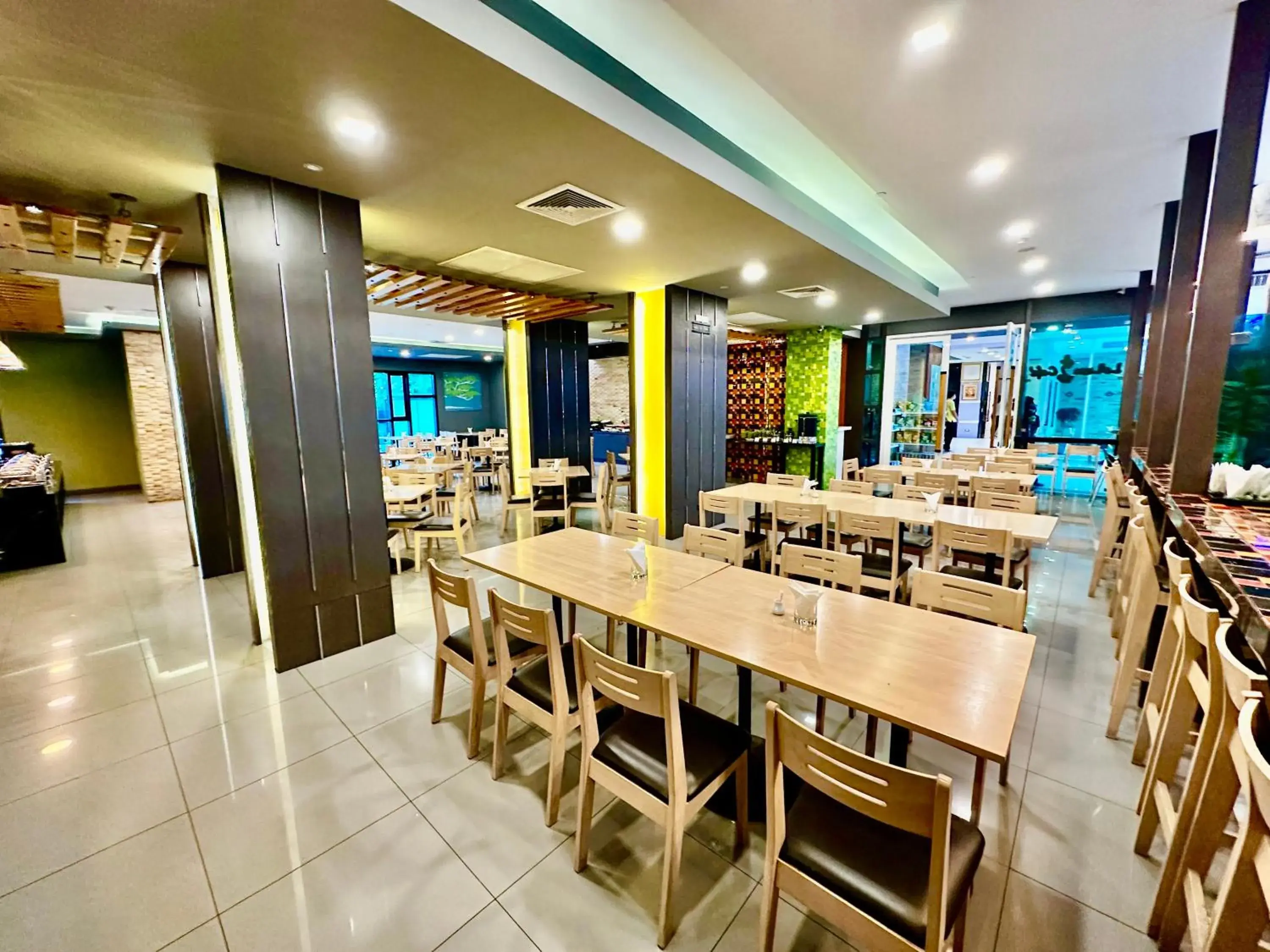 Restaurant/Places to Eat in Arthitaya Green Nature Hotel