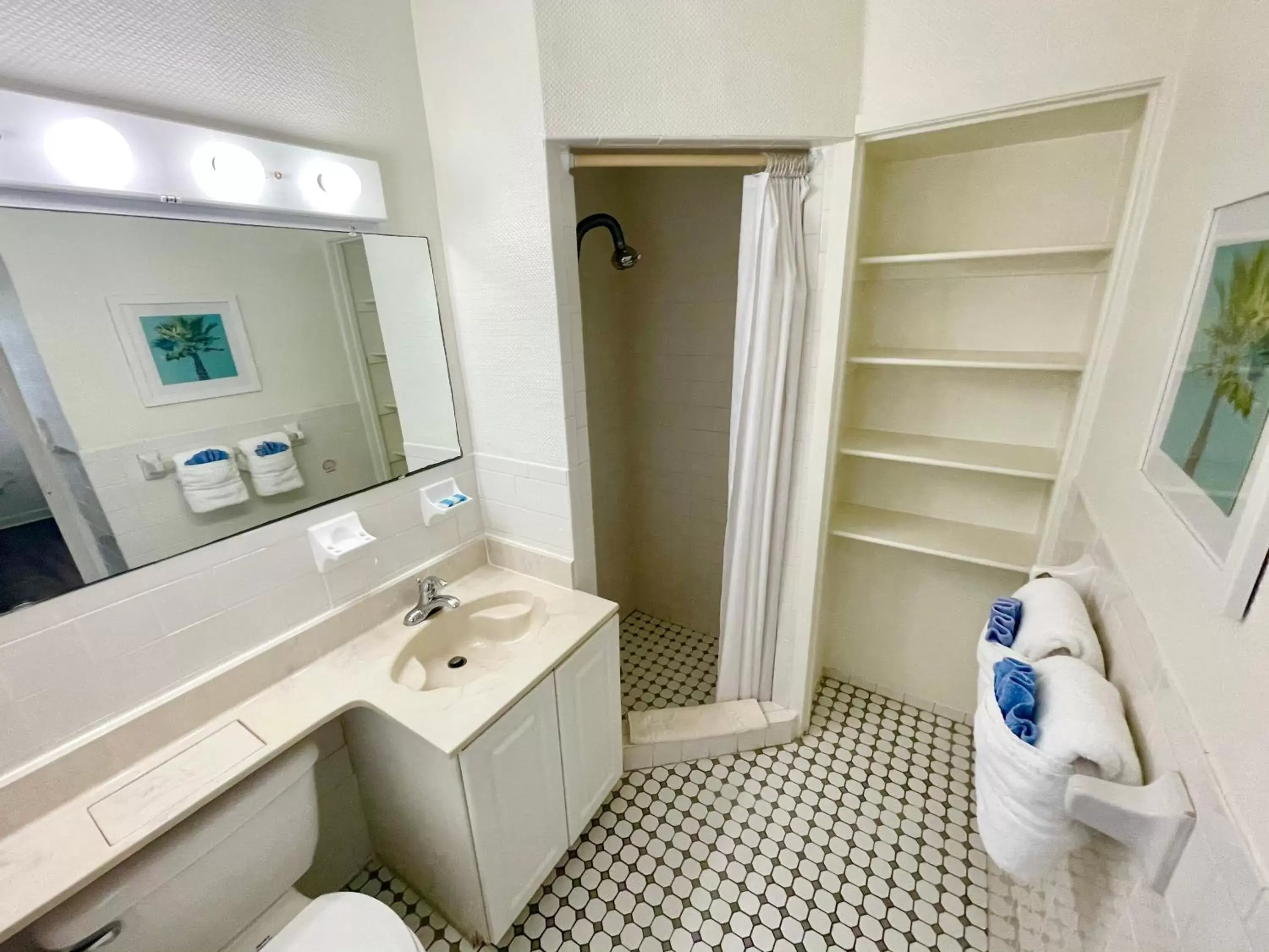 Bathroom in Surf Studio Beach Resort