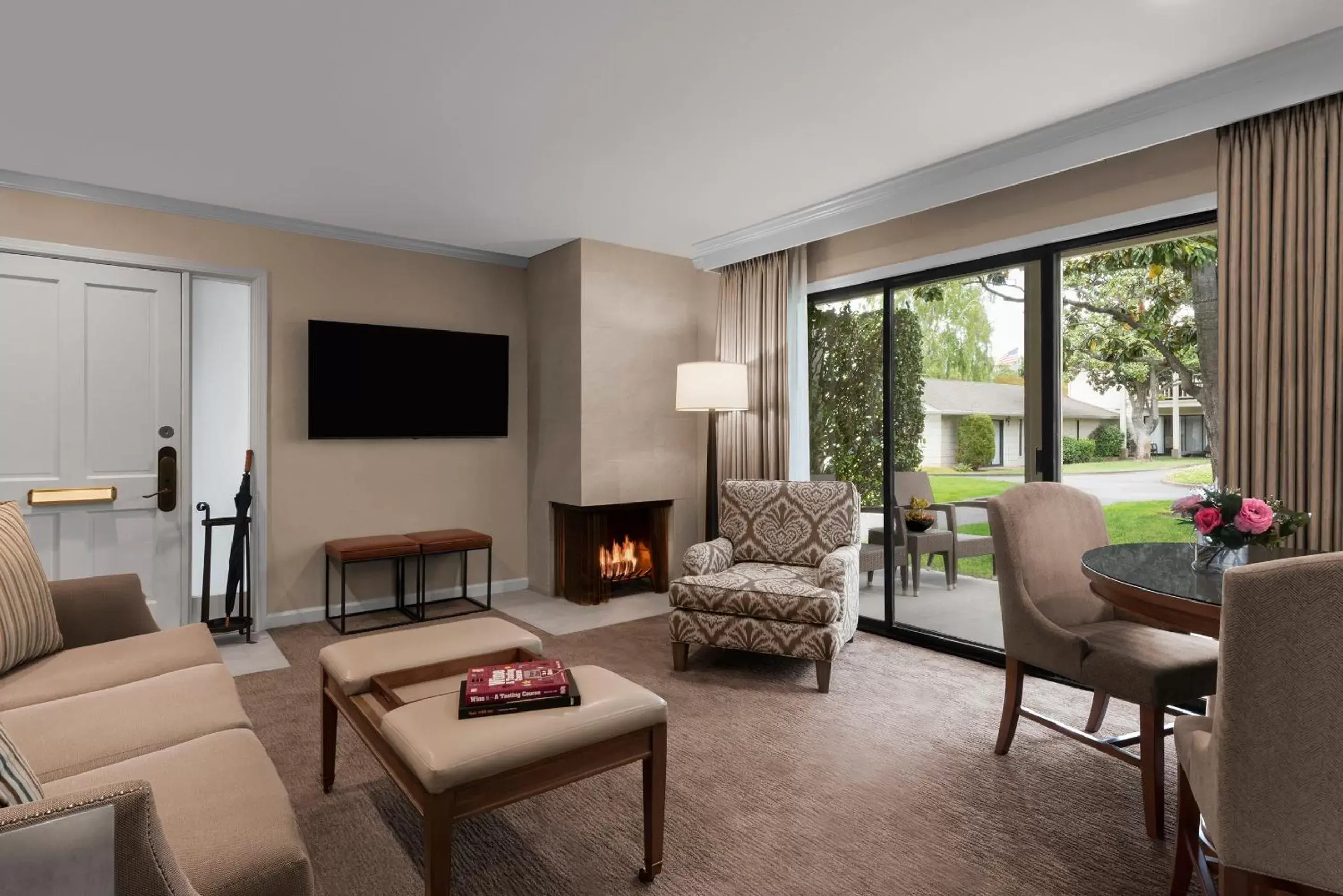 Living room, Seating Area in Silverado Resort