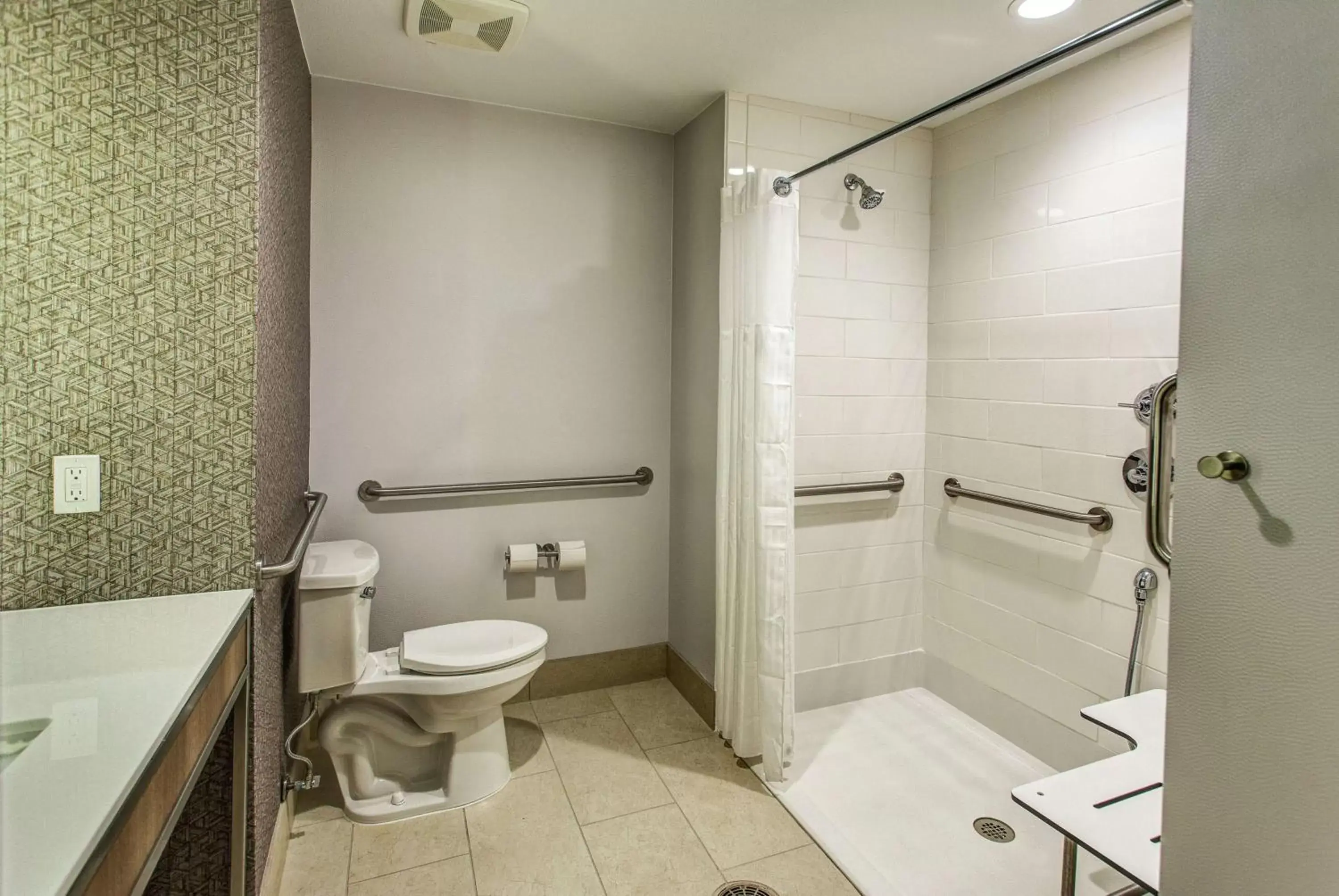 Bathroom in Hilton Garden Inn Topeka