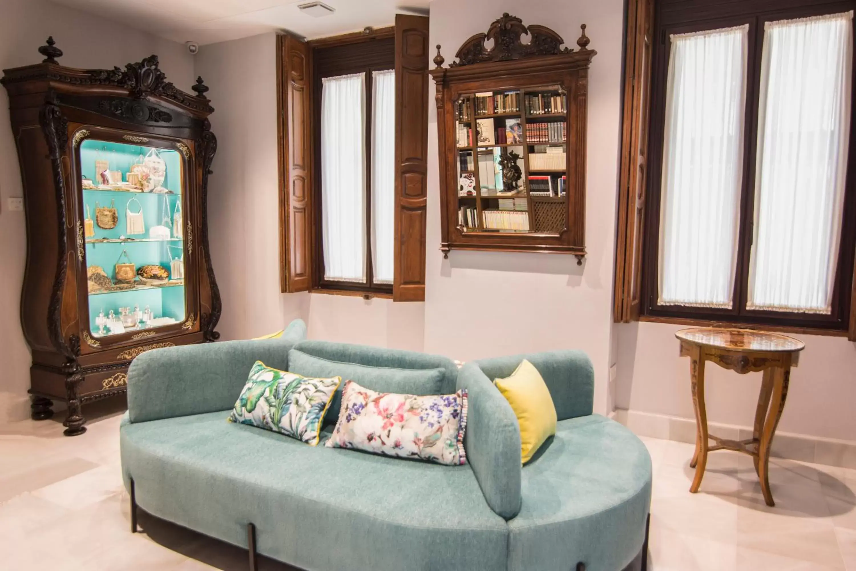 Library, Seating Area in Hotel Oleum