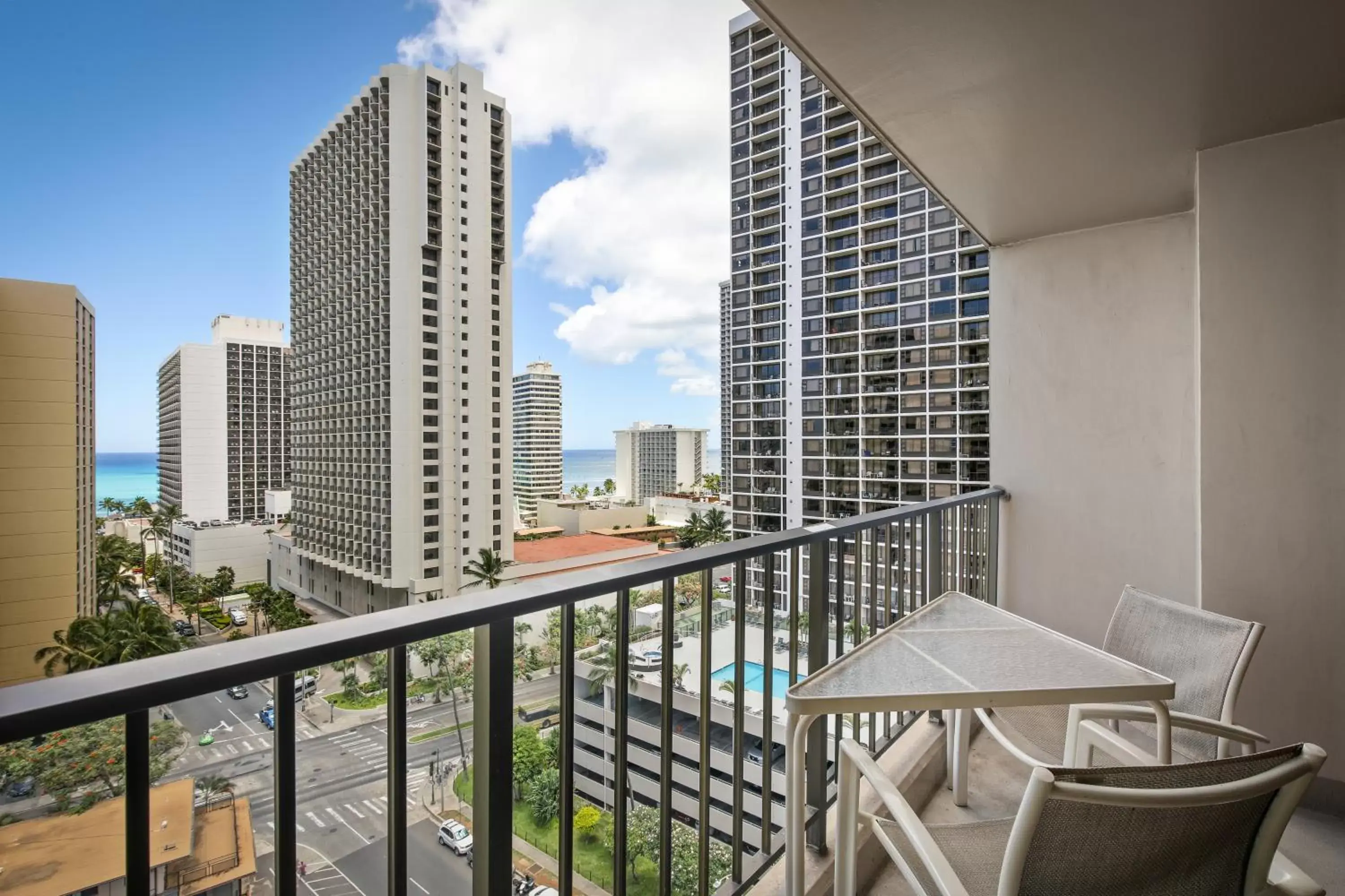 Balcony/Terrace in Aston Waikiki Sunset