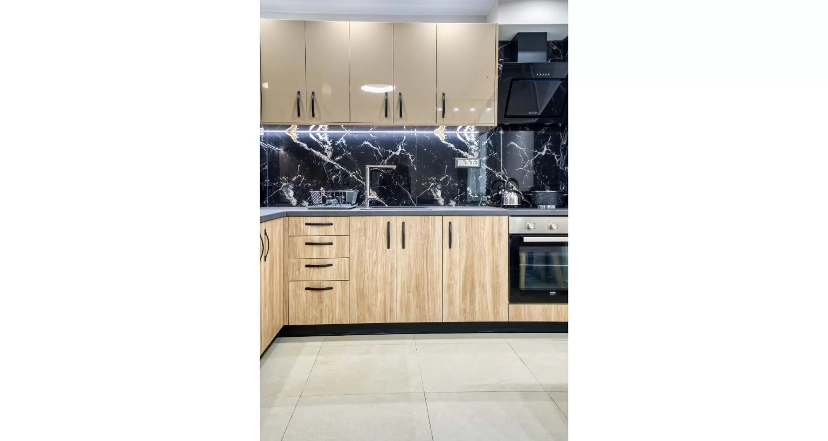 Coffee/tea facilities in Sapphire Horizon Suites