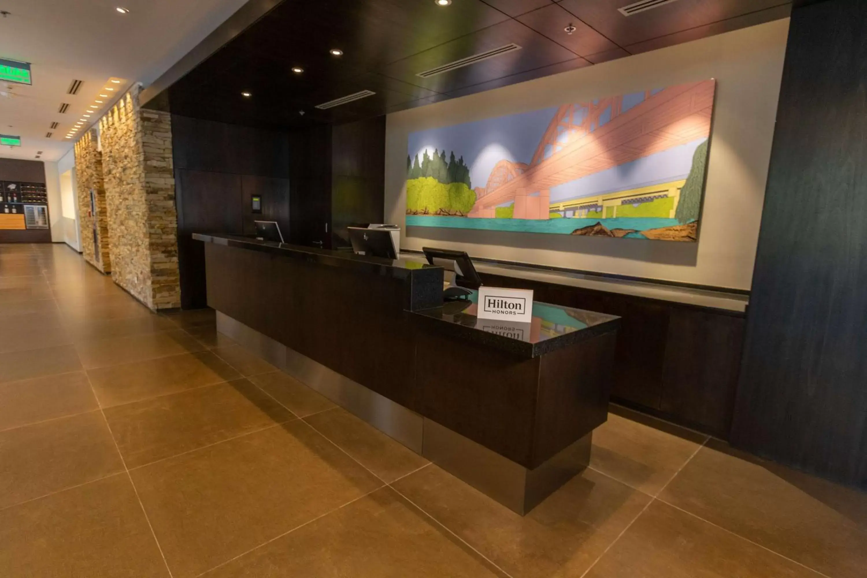 Lobby or reception, TV/Entertainment Center in Hilton Garden Inn Neuquen