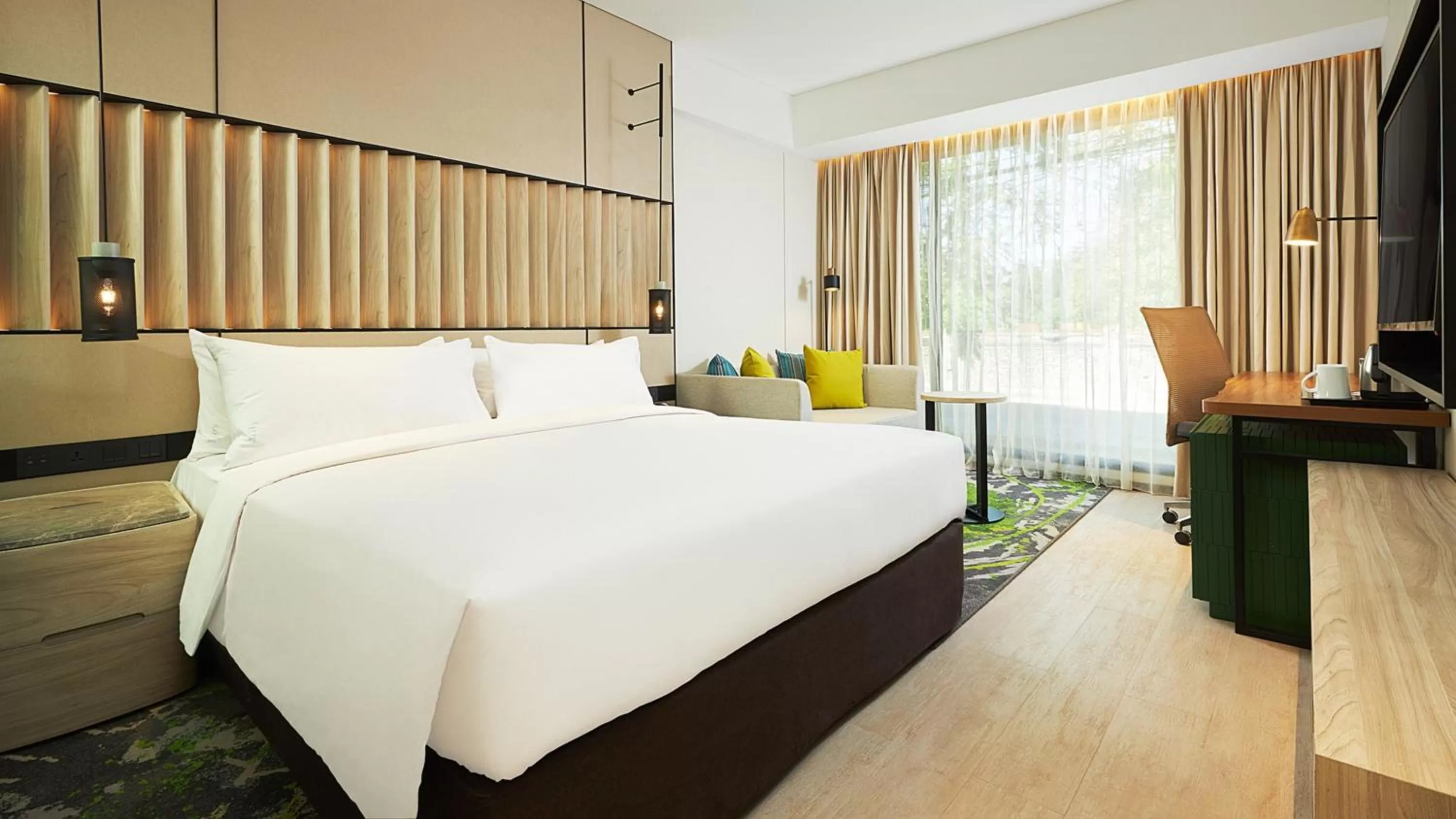 Photo of the whole room, Bed in Holiday Inn Bali Sanur by IHG