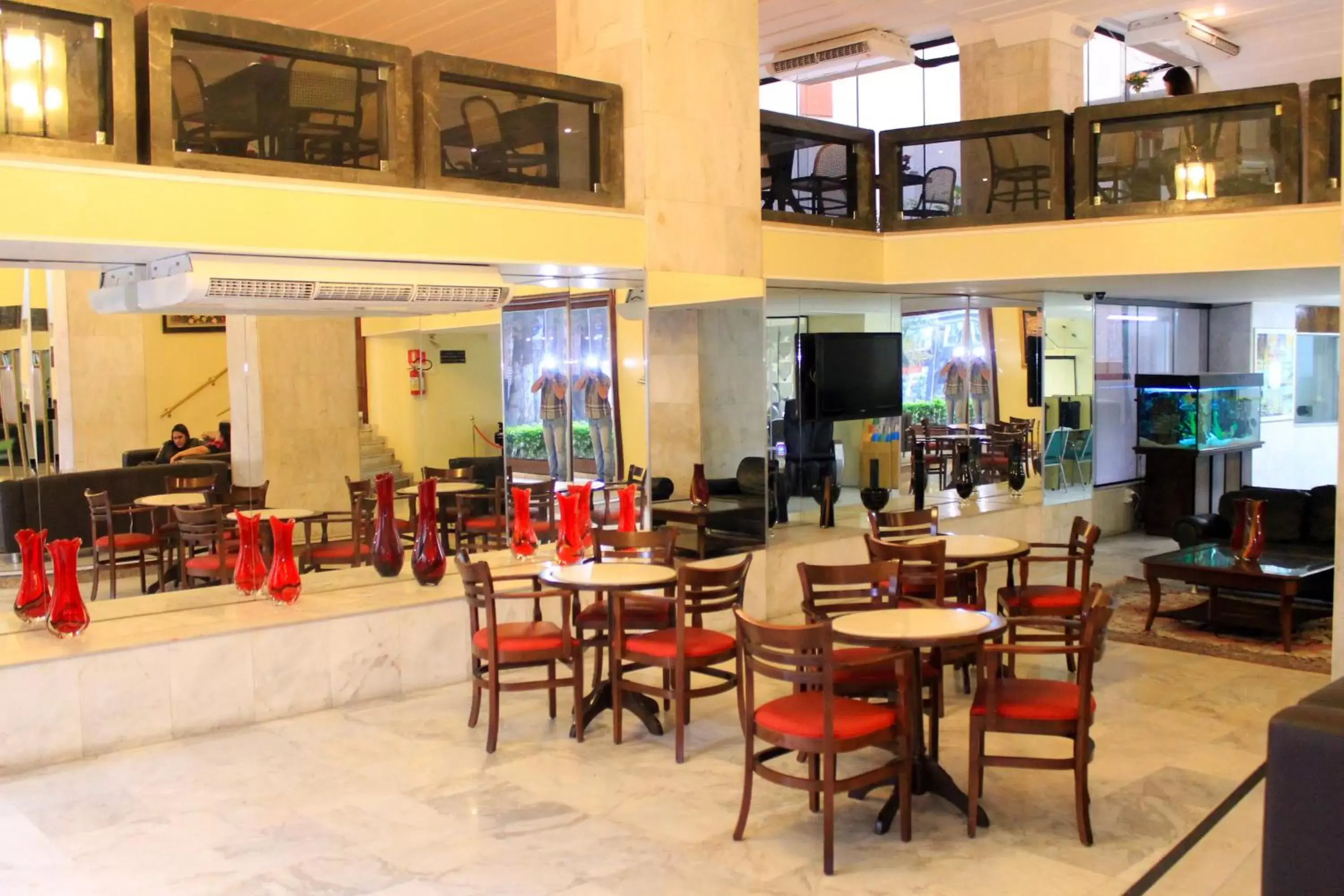 Lobby or reception, Restaurant/Places to Eat in São Paulo Inn Hotel - A 600 METROS DA RUA 25 DE MARÇO