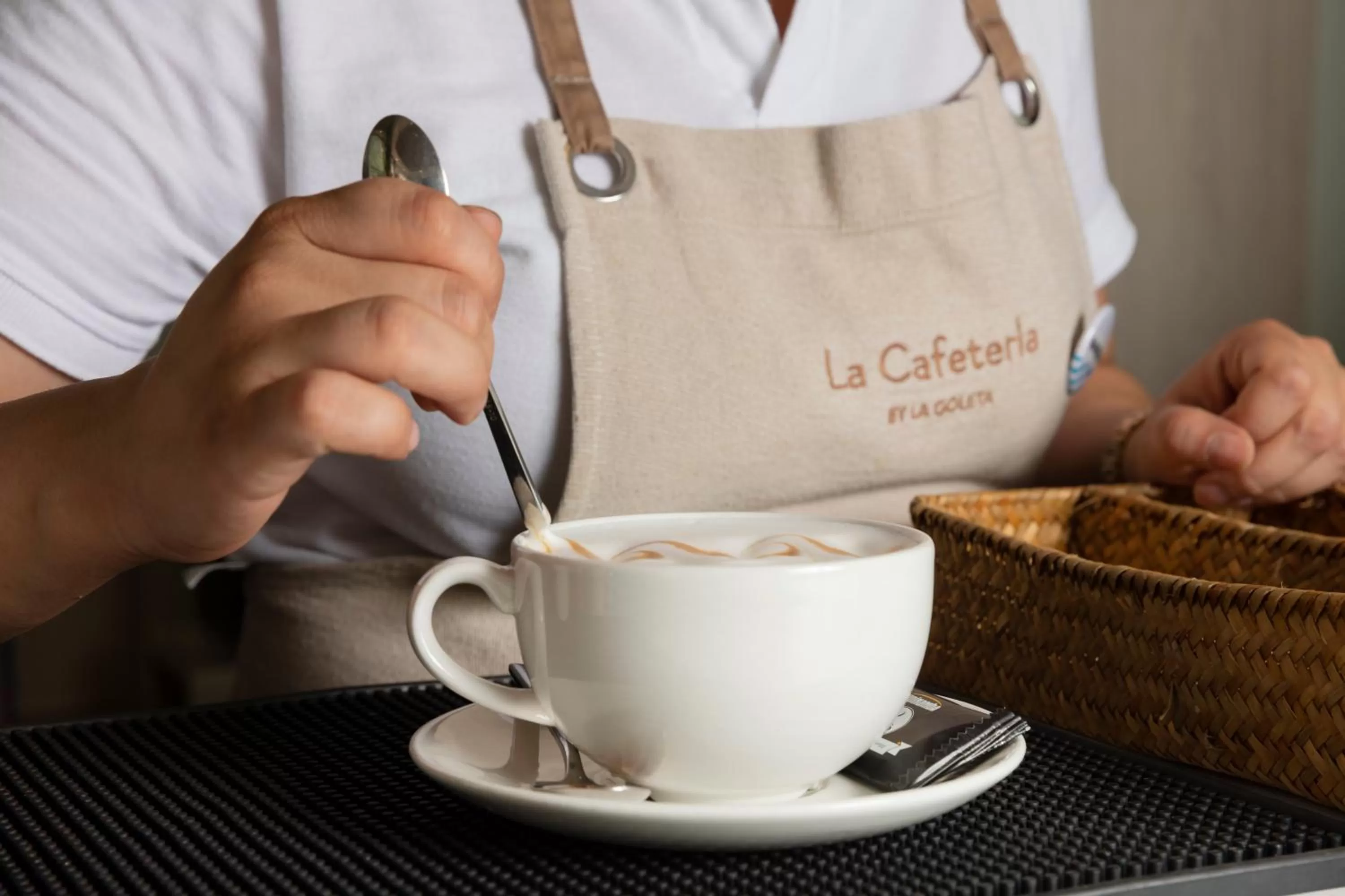 Food and drinks in La Goleta Hotel de Mar - Adults Only