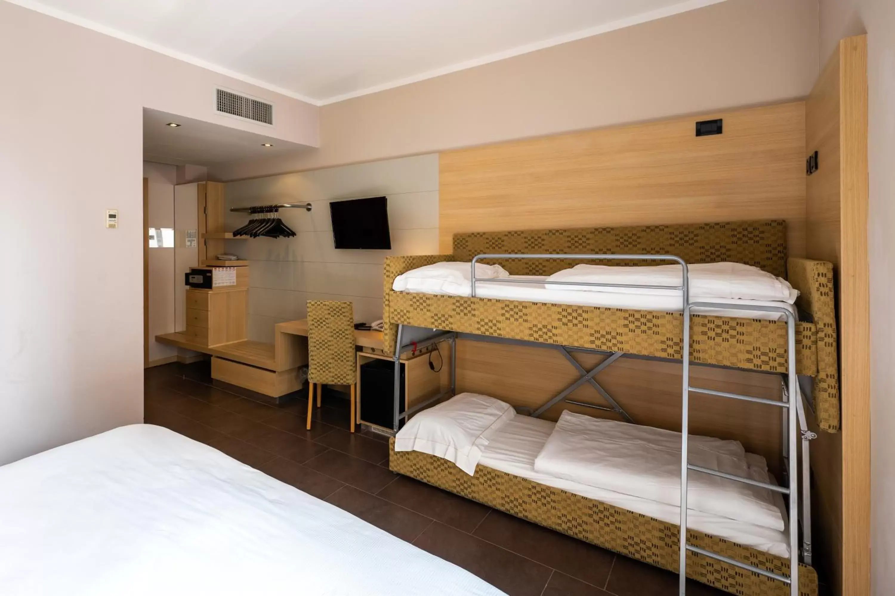 Bedroom, Bunk Bed in Hotel Resort Villa Luisa & Spa