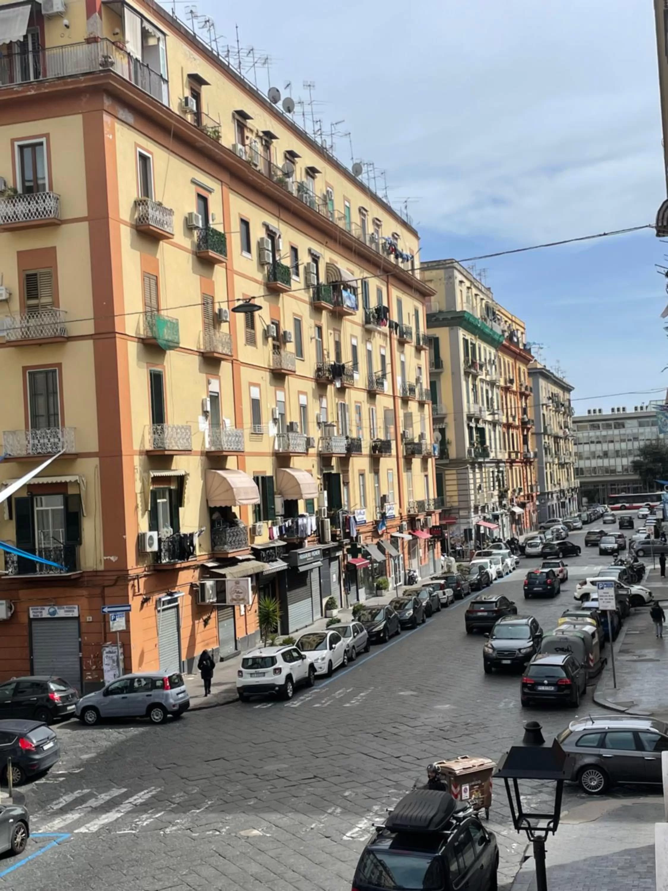 Day in Lumacors House