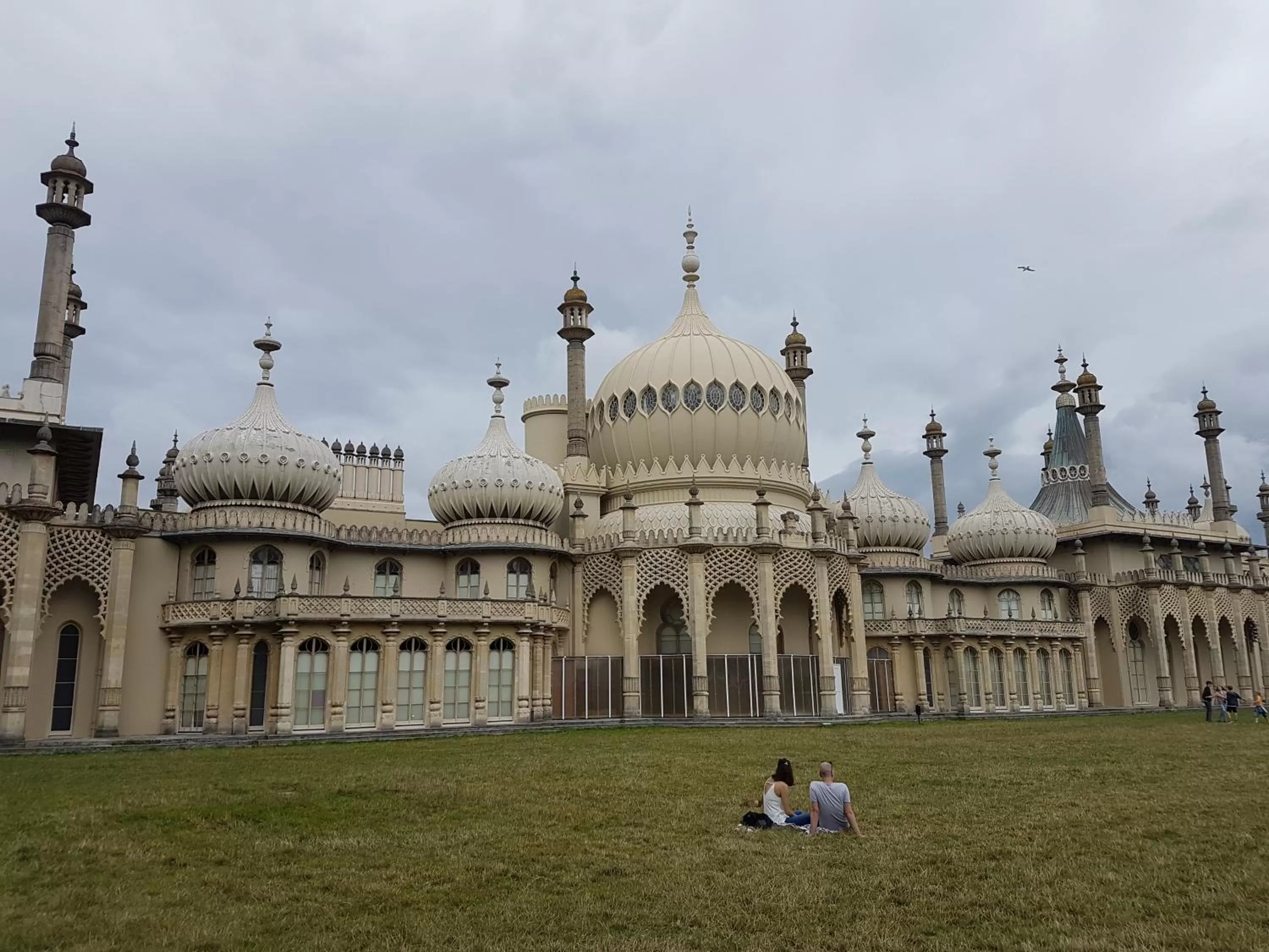 Area and facilities in Amsterdam Hotel Brighton Seafront