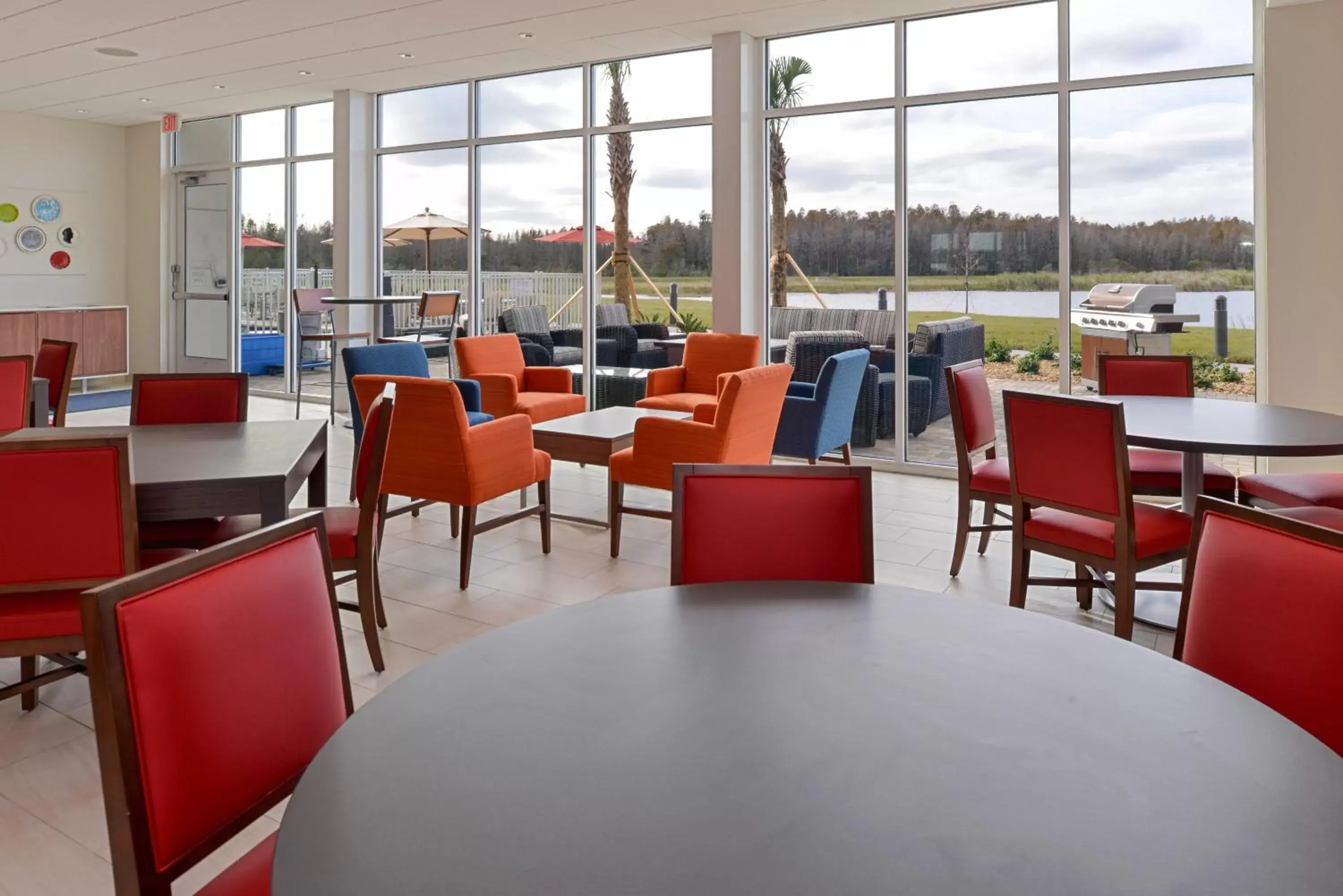 Breakfast, Restaurant/Places to Eat in Holiday Inn Express & Suites Trinity, an IHG Hotel
