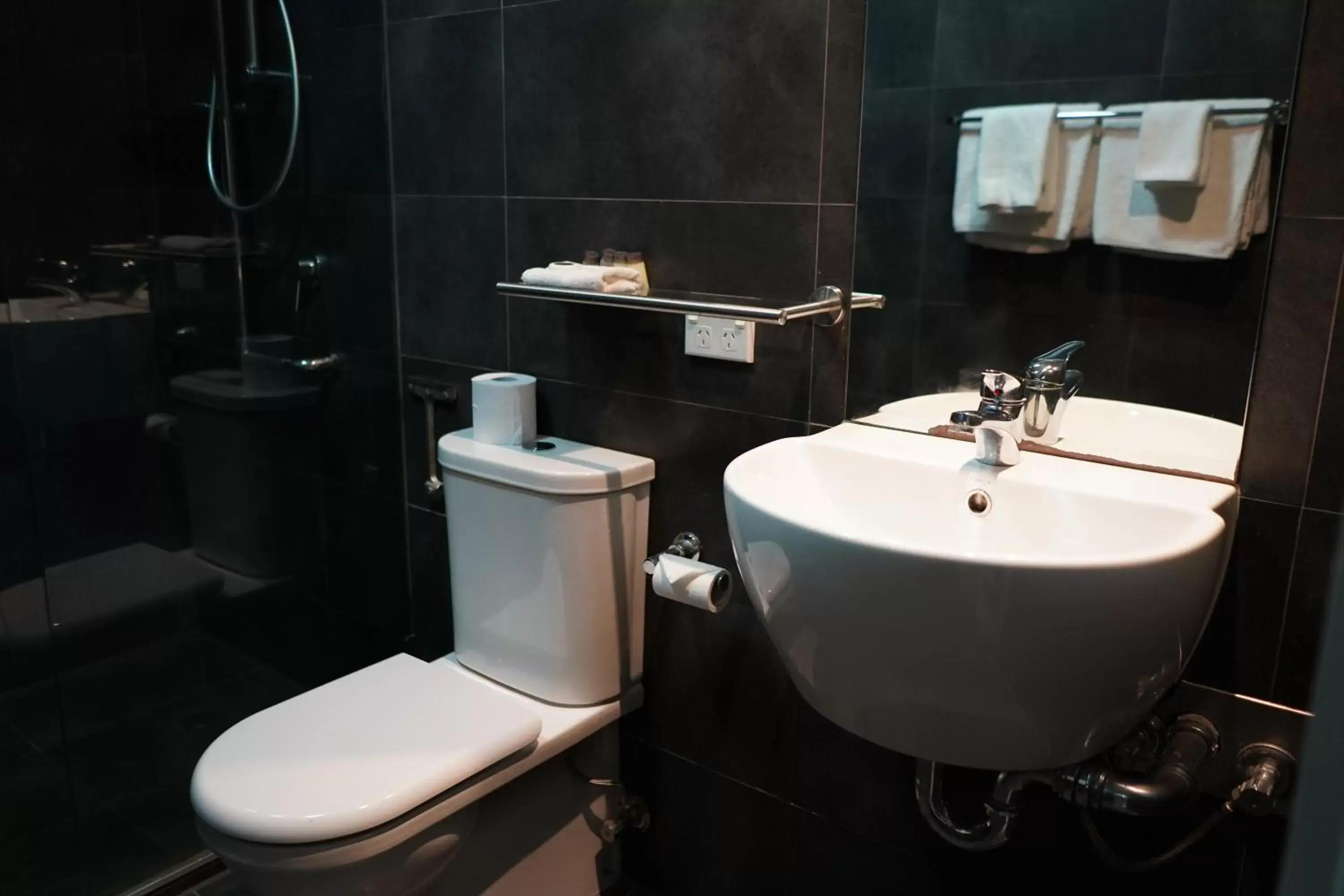 Bathroom in Carlton Lygon Lodge