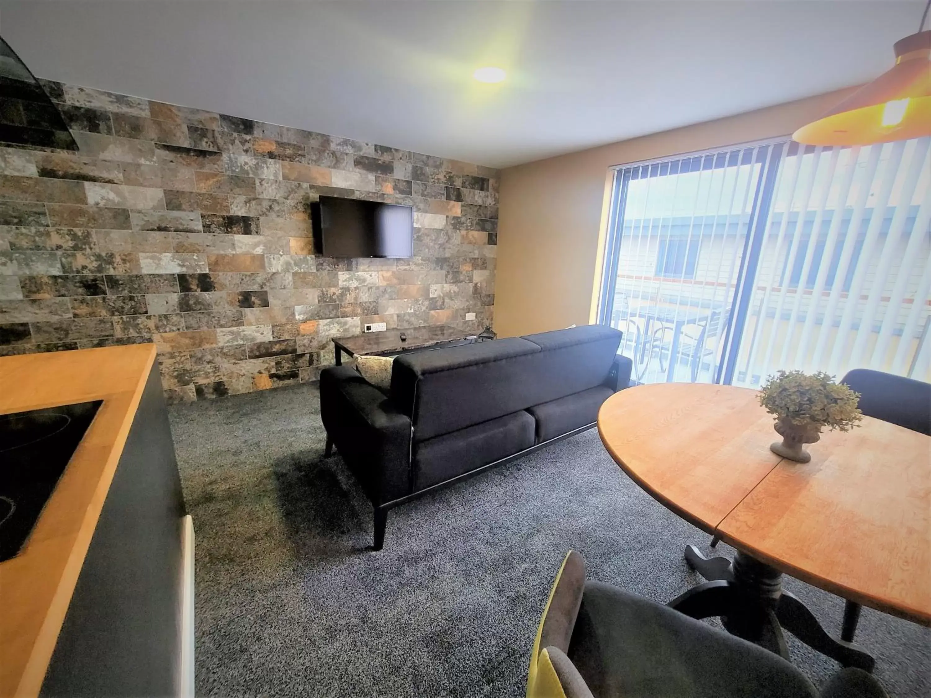 Seating Area in New County Hotel & Serviced Apartments by RoomsBooked