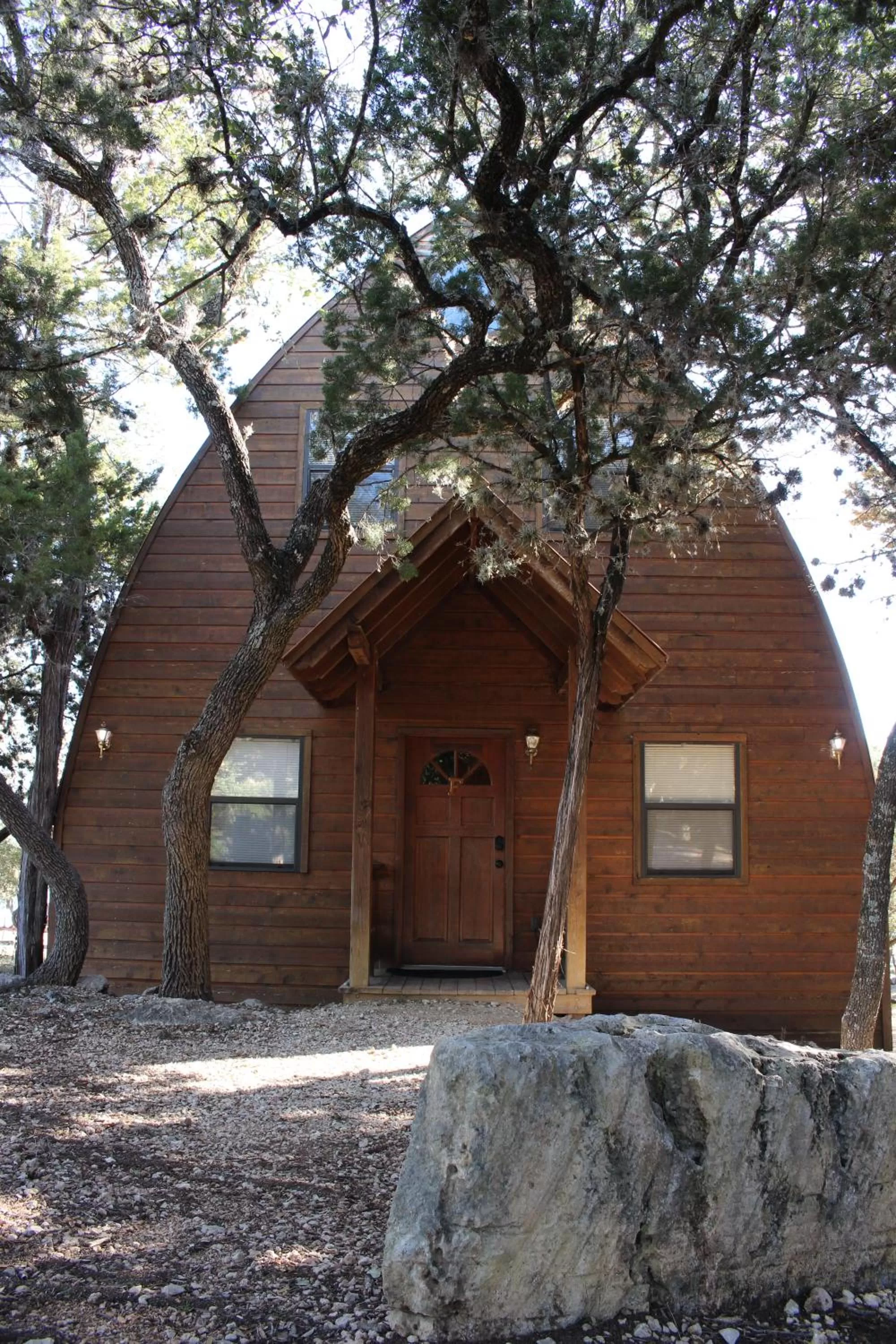 Property Building in Canyon Lakeview Resort